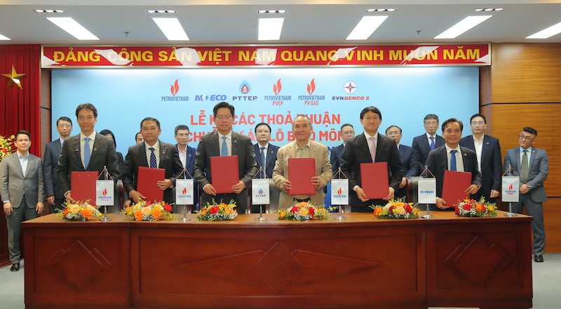 Ký kết Hợp đồng đấu nối, vận h&agrave;nh v&agrave; dịch vụ (TOSA) giữa Các Chủ mỏ vàChủ Vận chuyển.