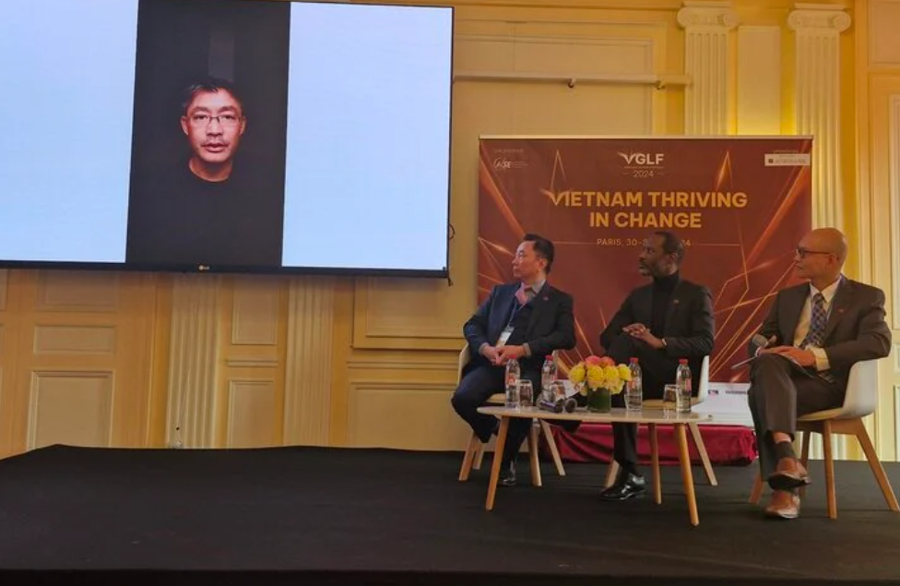 &Ocirc;ng Philipp R&ouml;sler - L&atilde;nh sự danh dự của Việt Nam tại Thụy Sĩ, Nguy&ecirc;n Phó Thủ tướng Đức, Chủ tịch Hội đồng cố vấn Quỹ Pg88vn Trang Chủ Chính Thức VinaCapital Ventures (Thuỵ Sĩ) tham gia ph&aacute;t biểu tại&nbsp;VGLF 2024 theo h&igrave;nh thức trực tuyến.