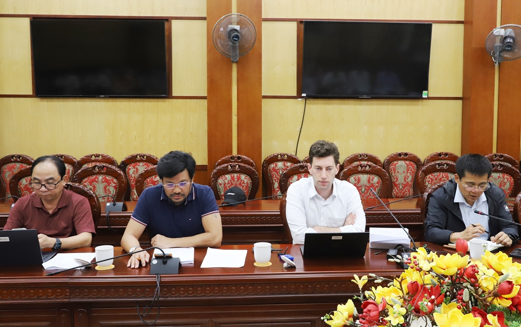 &Ocirc;ng Steven Louis Rubinyi&nbsp;đại diện cho đo&agrave;n c&ocirc;ng t&aacute;c của Ng&acirc;n h&agrave;ng Thế giới&nbsp;