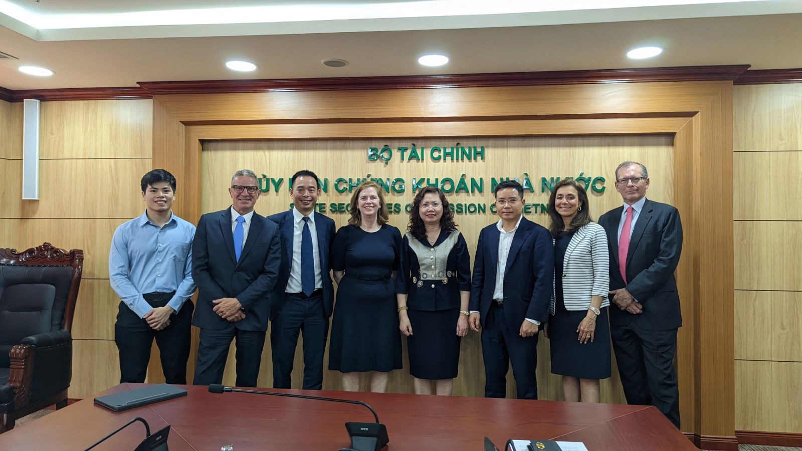 Uỷ ban 6PG88 link đăng nhập Nhà nước làm việc với tổ chức xếp hạng tín nhiệm Standard & Poor’s Global Ratings
