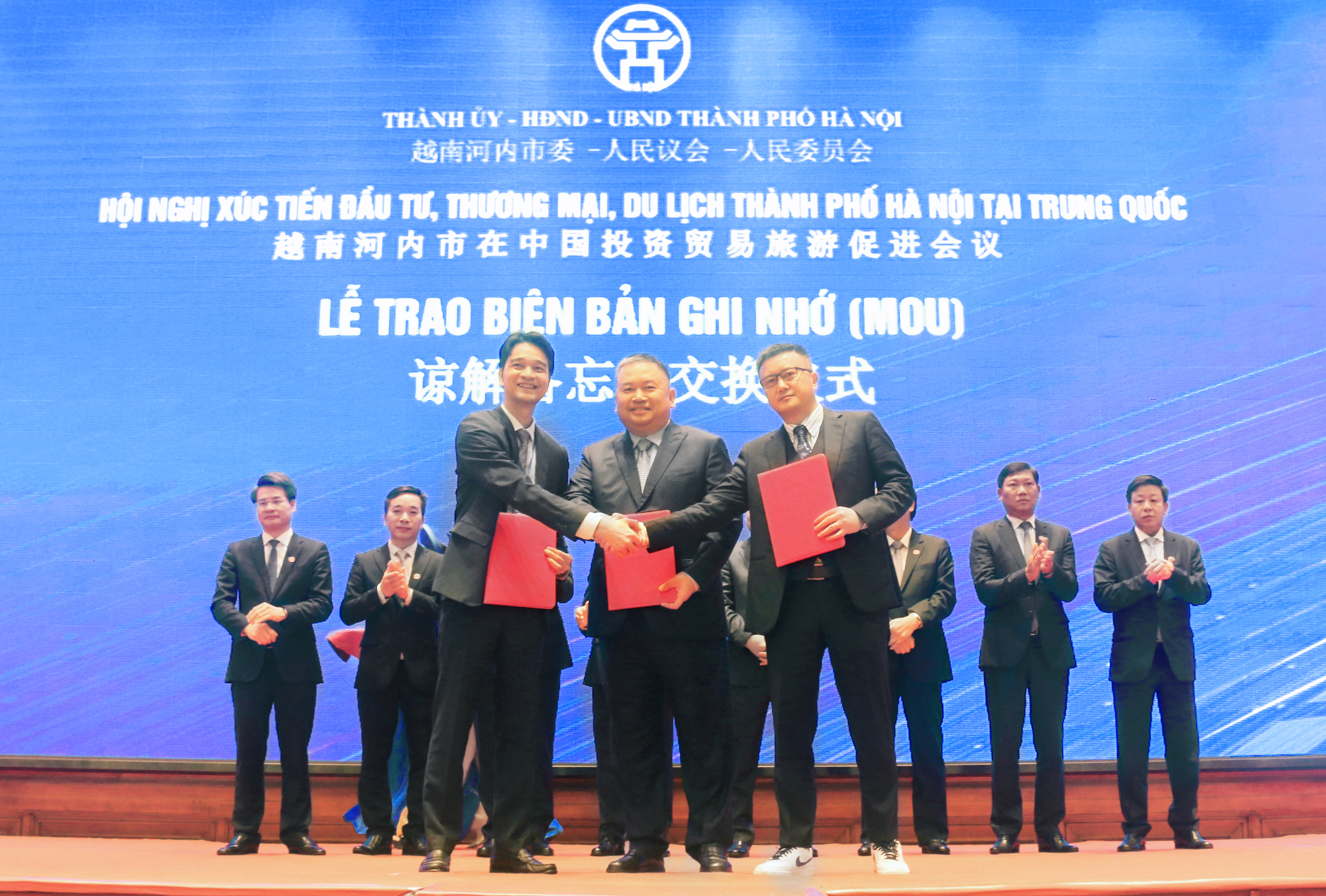 Nền tảng sản xuất vững chắc, năng lực ph&aacute;t triển sản phẩm linh hoạt v&agrave; dịch vụ tận tậm l&agrave; 