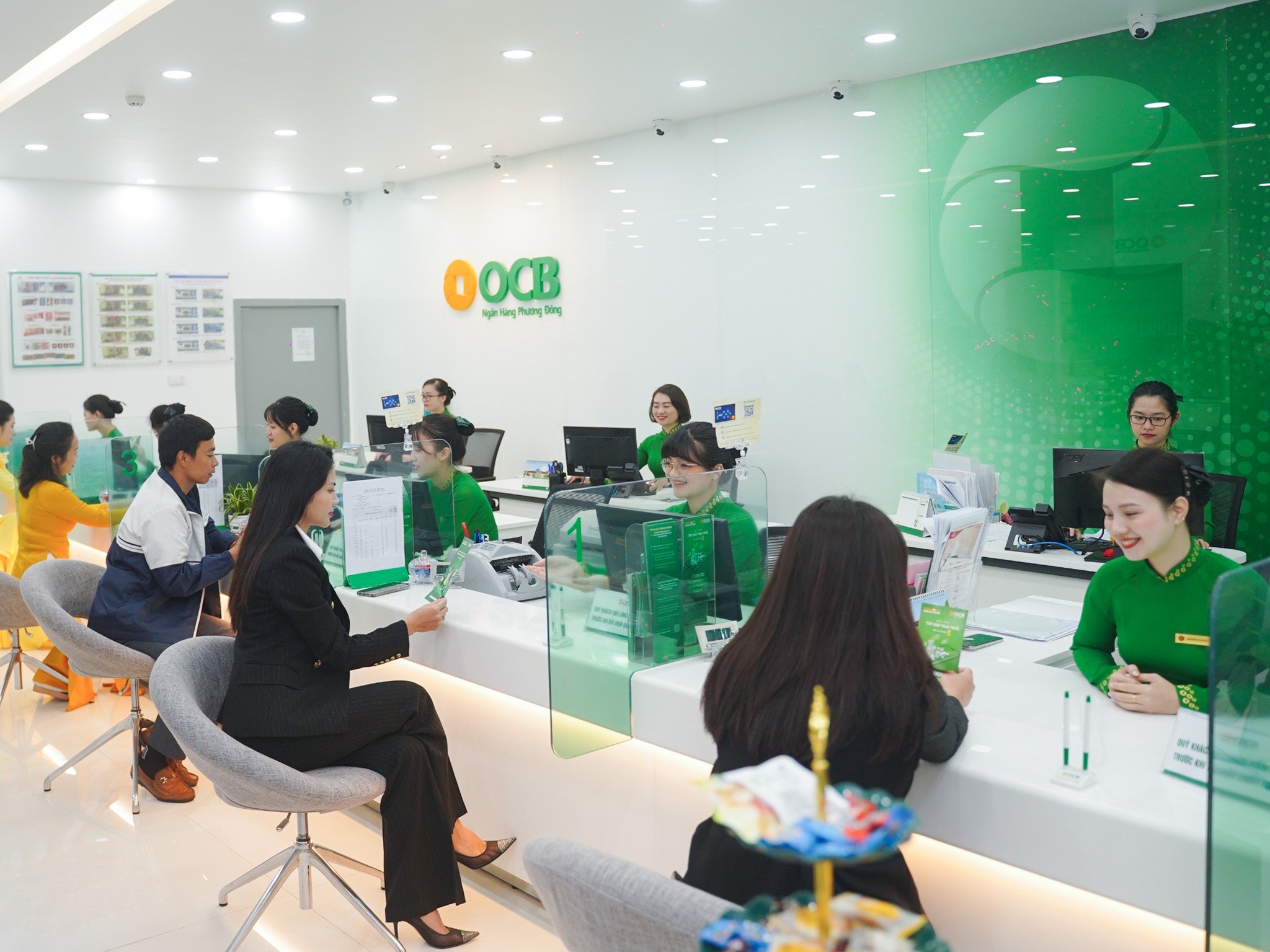 Vai tr&ograve; của k&ecirc;nh giao dịch trực tiếp vẫn chiếm vị thế v&ocirc; c&ugrave;ng quan trọng.