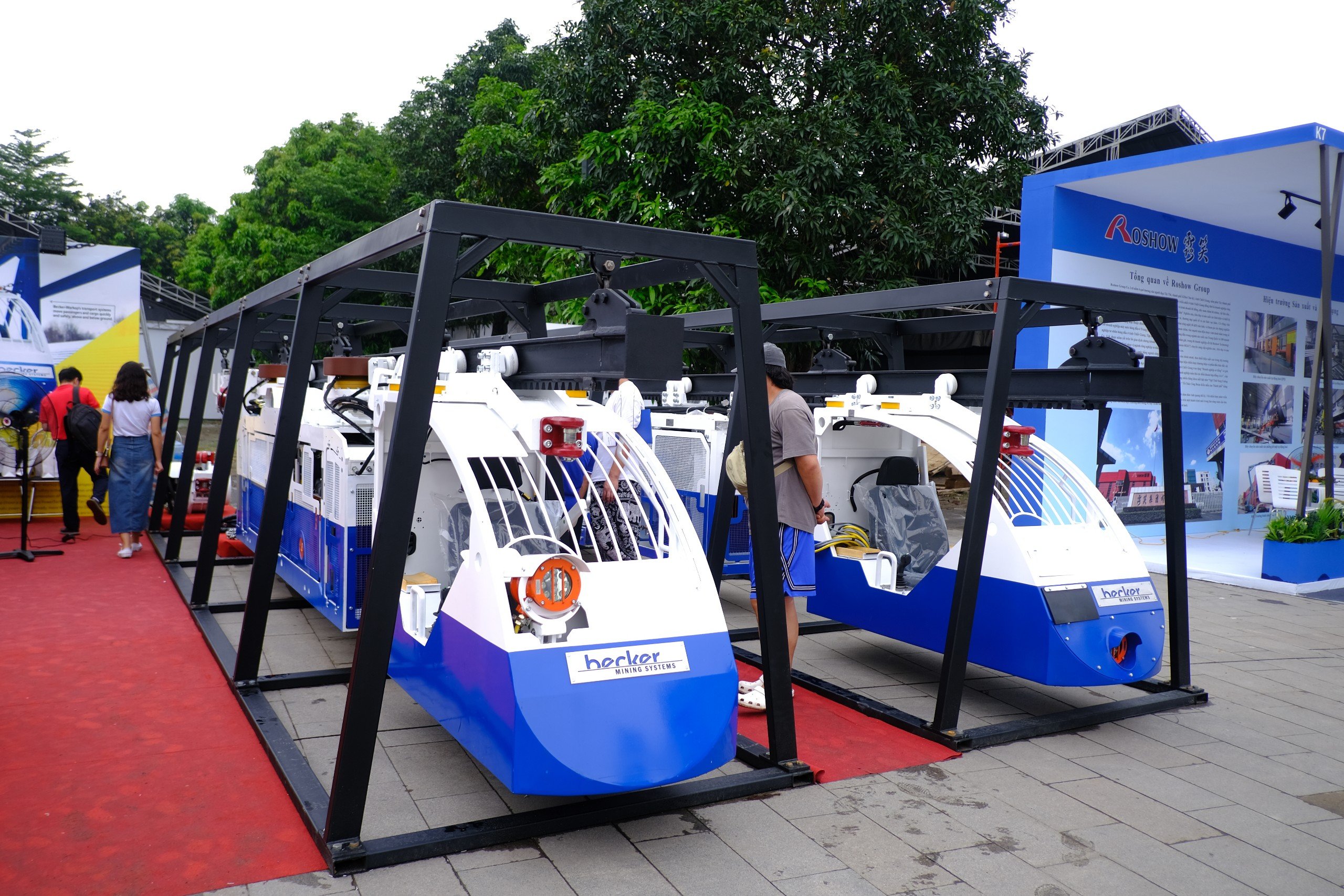 C&ocirc;ng nghệ mới trong ng&agrave;nh khai kho&aacute;ng được trưng b&agrave;y tại Mining Vietnam 2024.
