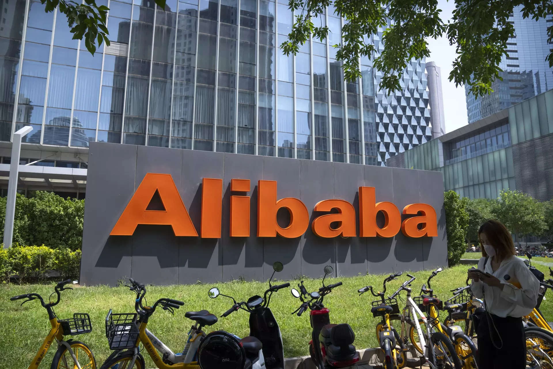 C&aacute;c c&ocirc;ng ty như Alibaba đang y&ecirc;u cầu trung t&acirc;m dữ liệu phải cải thiện m&ocirc;i trường, x&atilde; hội v&agrave; quản trị (ESG)