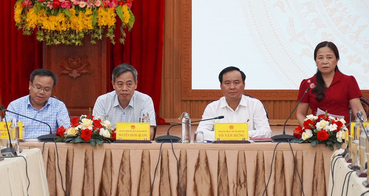 Lãnh đạo tỉnh Quảng Trị dự cuộc họp về tình hình thực hiện công tác giải phóng mặt bằng Link Trang Chủ PG88.Com Mới #2026 thành phần cao tốc đoạn Vạn Ninh – Cam Lộ qua địa bàn tỉnh Quảng Trị