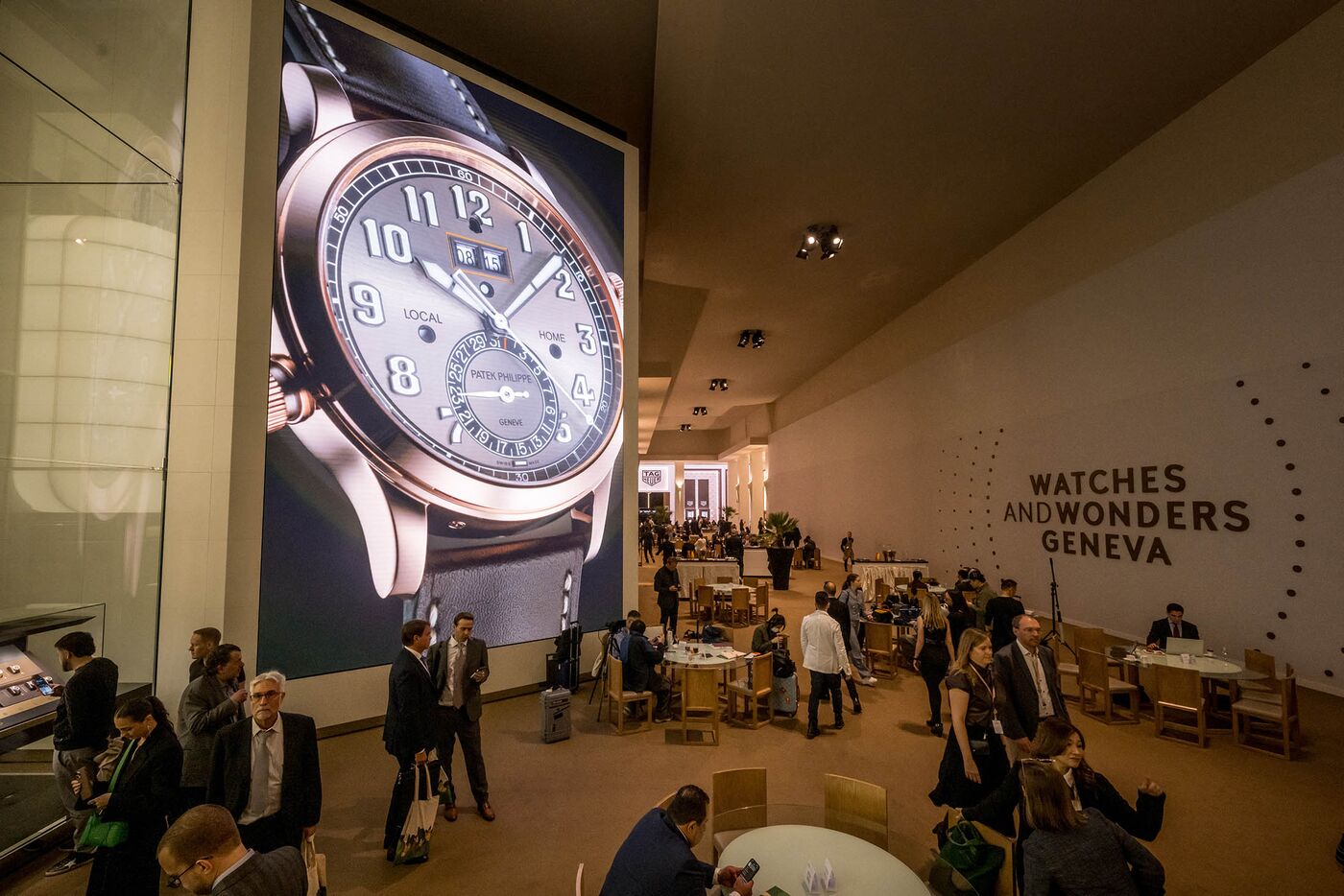 C&oacute; tới 40% số người tham dự triển l&atilde;m Watches & Wonders năm nay đến từ ch&acirc;u &Aacute;, với một phần đ&aacute;ng kể đến từ Trung Quốc.