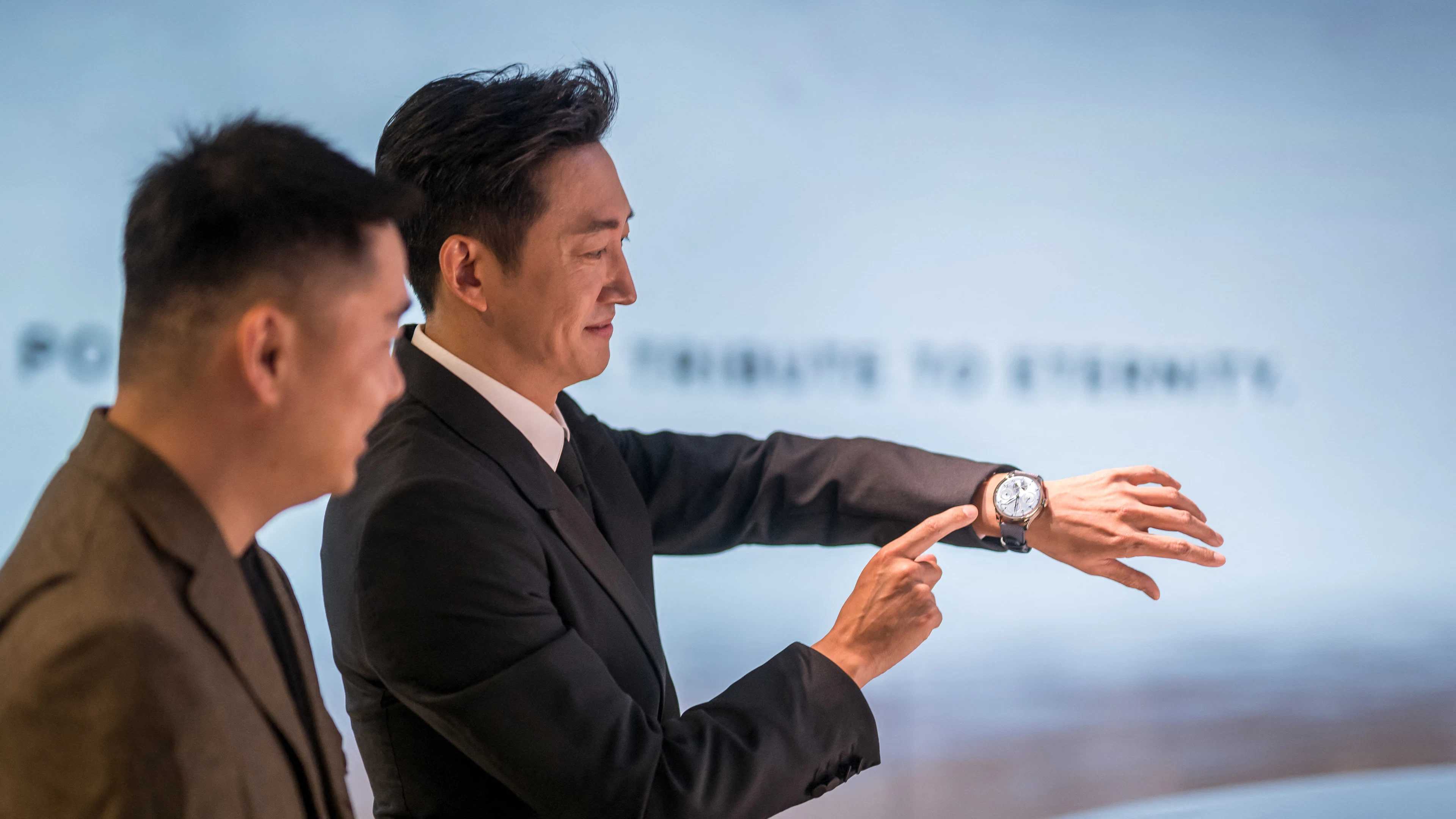 Nam diễn vi&ecirc;n Trung Quốc&nbsp;Vương Dương đ&atilde; xuất hiện tại gian h&agrave;ng của IWC trong Watches & Wonders năm nay.