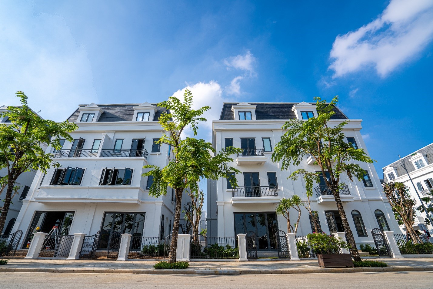 Dự &aacute;n Solasta Mansion - Khu ĐTM Dương Nội chứng kiến giao dịch s&ocirc;i động.