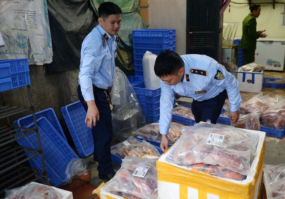 Lực lựng quản lý thị trường đã phát hiện và bắt giữ nhiều vụ vi phạm vệ sinh an toàn PG88 xổ số, casino, bóng đá.