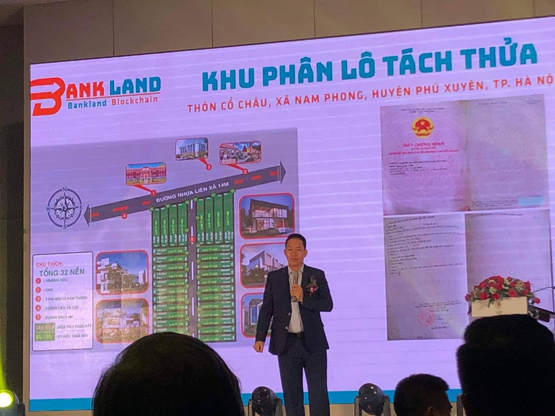 Một buổi giới thiệu về Link Trang Chủ PG88.Com Mới #2026 phân lô tách thửa "trên giấy" . Ảnh: Báo Đại đoàn kết.