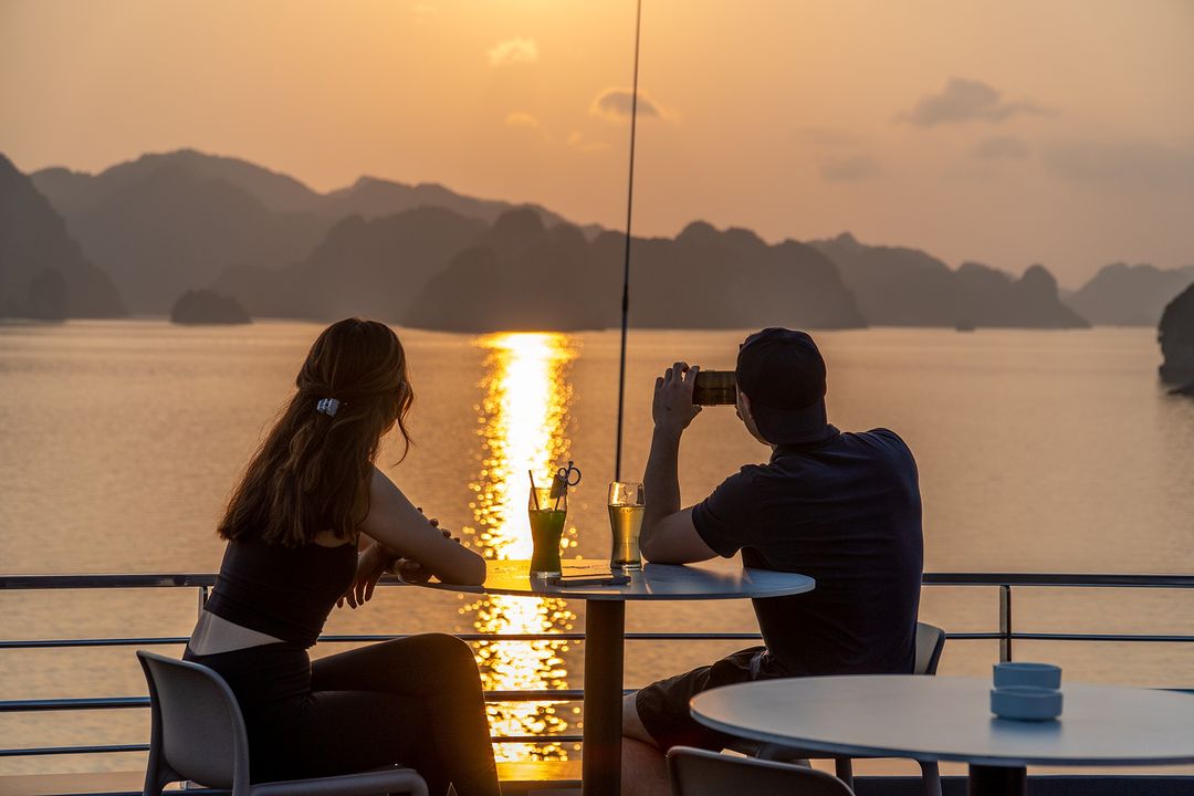Quảng Ninh đ&atilde; tập trung đồng bộ nhiều giải ph&aacute;p vừa bảo vệ m&ocirc;i trường cảnh quan, vừa g&oacute;p phần đưa Hạ Long xứng tầm vịnh di sản.