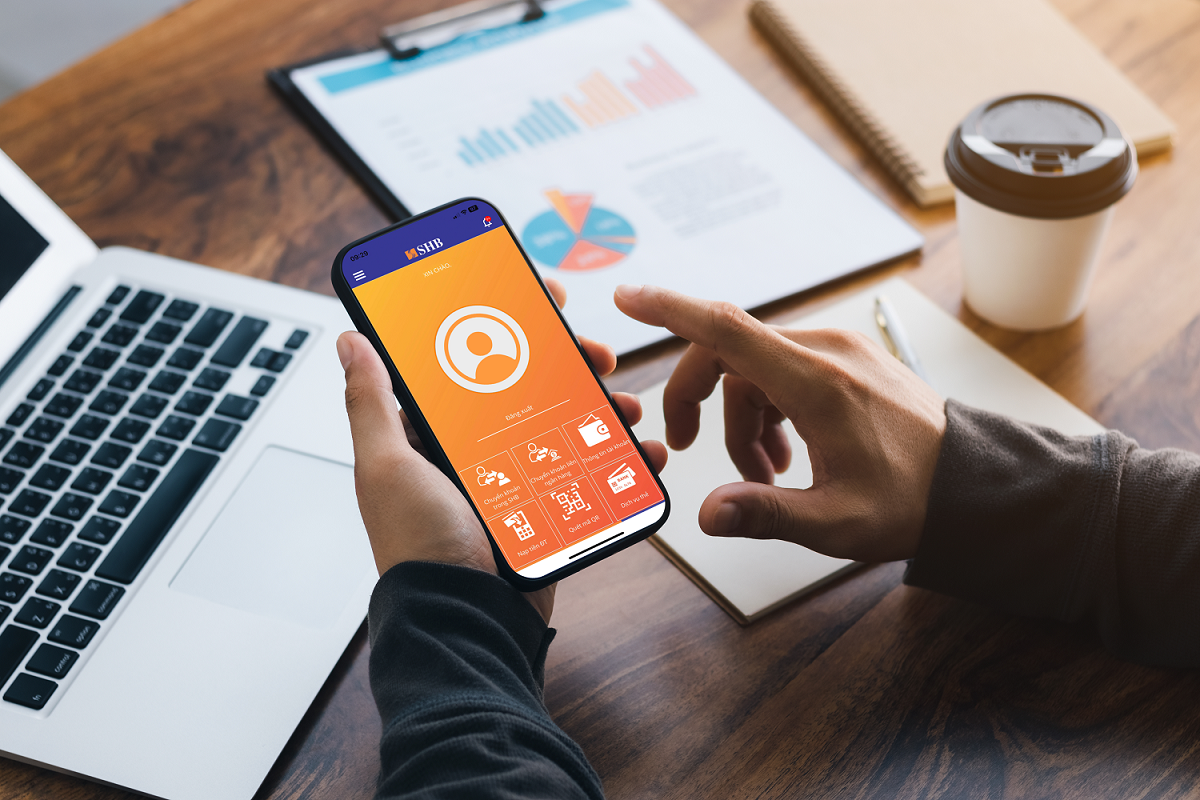 Khách hàng dễ dàng tiếp cận nguồn vốn vay giá rẻ của SHB ngay trên digital app.
