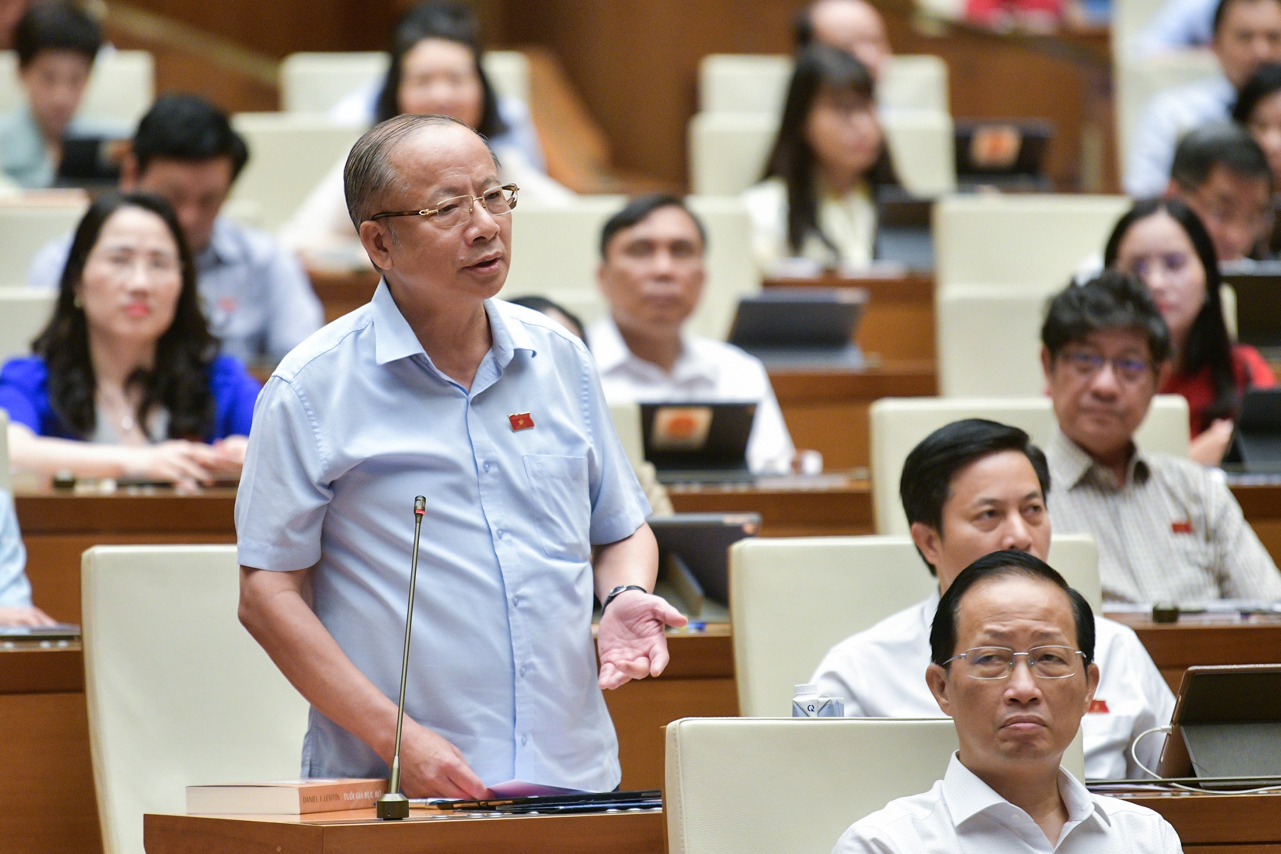 Đại biểu Nguyễn Văn Th&acirc;n, đo&agrave;n Th&aacute;i B&igrave;nh.