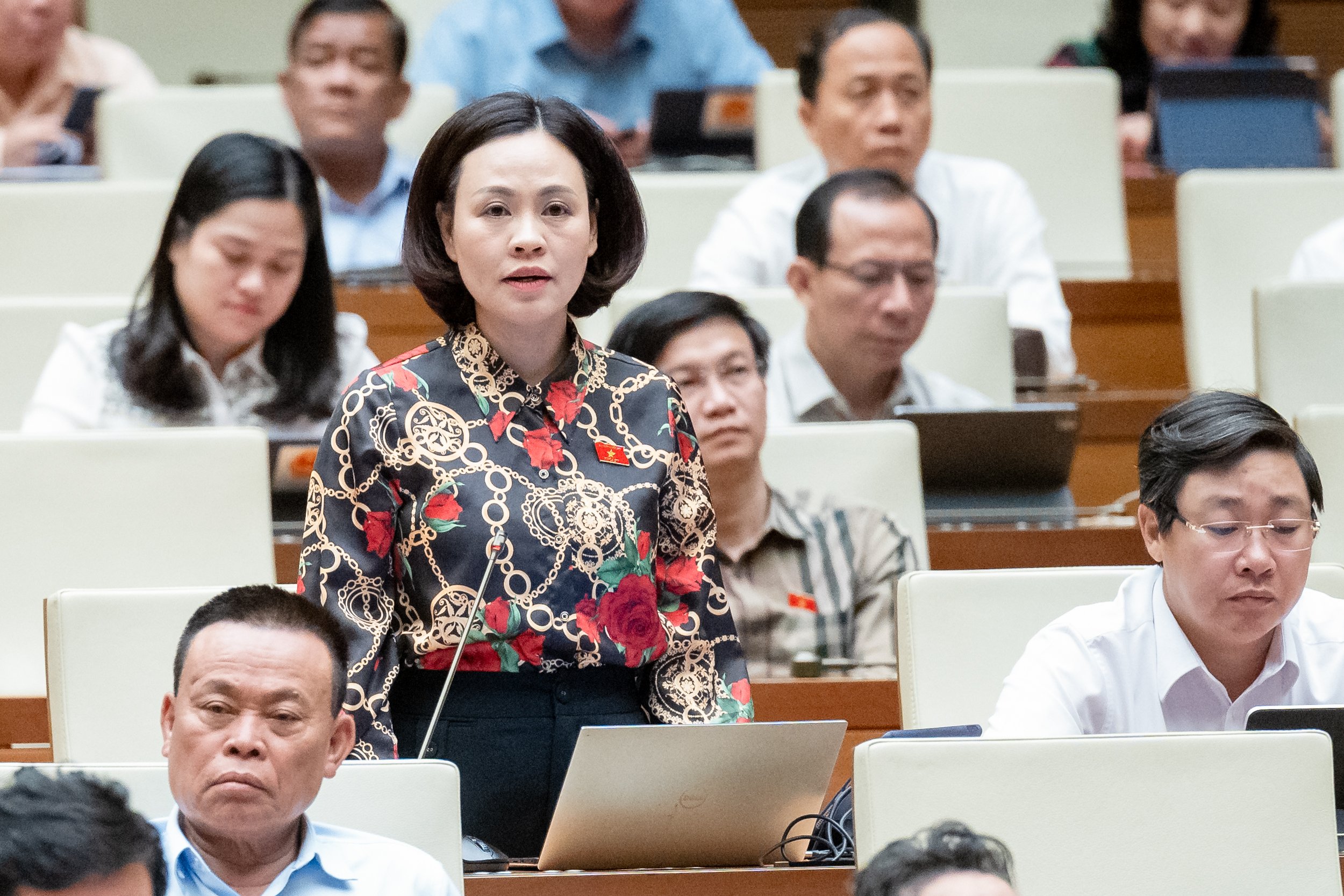 Đại biểu Trần Thị Hồng Thanh, đo&agrave;n tỉnh Ninh B&igrave;nh. Ảnh: Quochoi.vn.