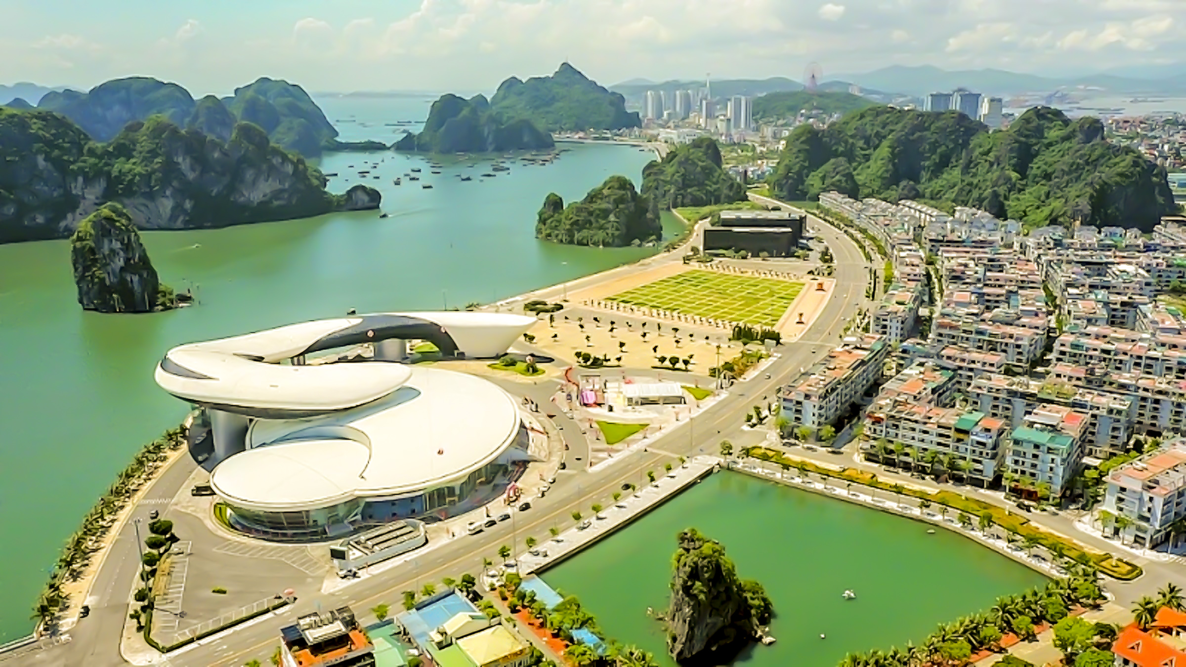 Thành phố Hạ Long, tỉnh Quảng Ninh 