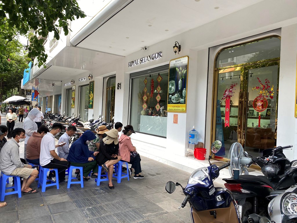 Có hiện tượng thuê người xếp hàng mua gom 6Pg88vn bảo mật tuyệt đối nhằm đẩy giá