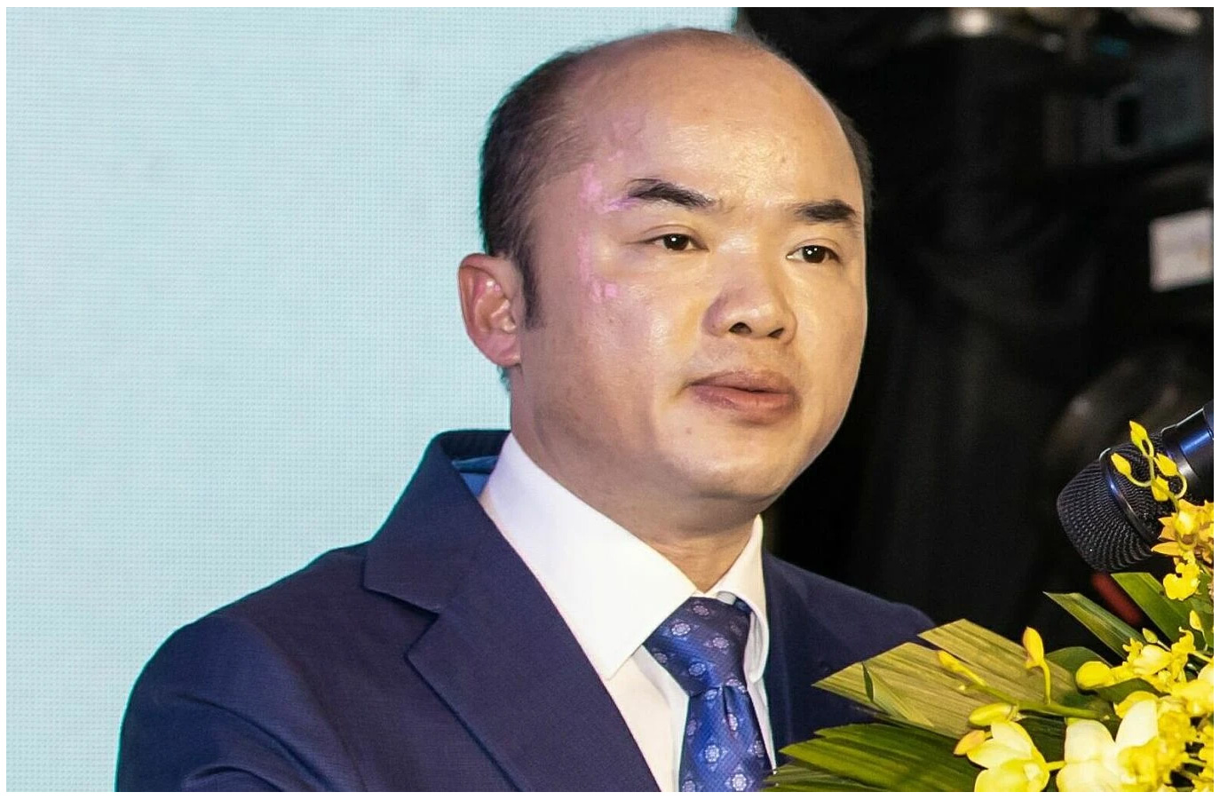 Ông Phan Phạm Hà (sinh năm 1975), có trình độ cử nhân PG88 ⭐ Link trang chủ số 1 nhà cái PG88 com casino slot, được bổ nhiệm làm Tổng Giám đốc VEAM từ tháng 7/2020 và là người đại diện 504,94 triệu cổ phần sở hữu (38% vốn) tại VEAM của Bộ Công Thương. 