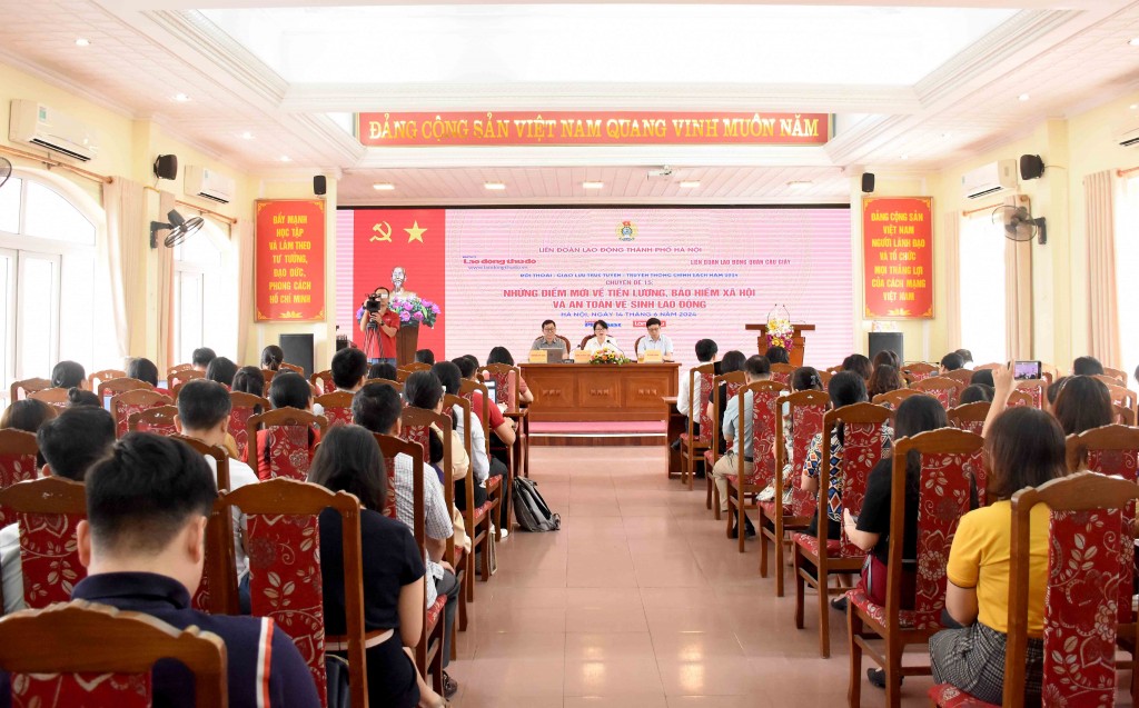 C&aacute;c chuy&ecirc;n gia giải đ&aacute;p băn khoăn của người PG88 Sòng bạc trực tuyến TOP 1 Việt Nam | Casino, Nổ Hũ. Ảnh: LĐTĐ.