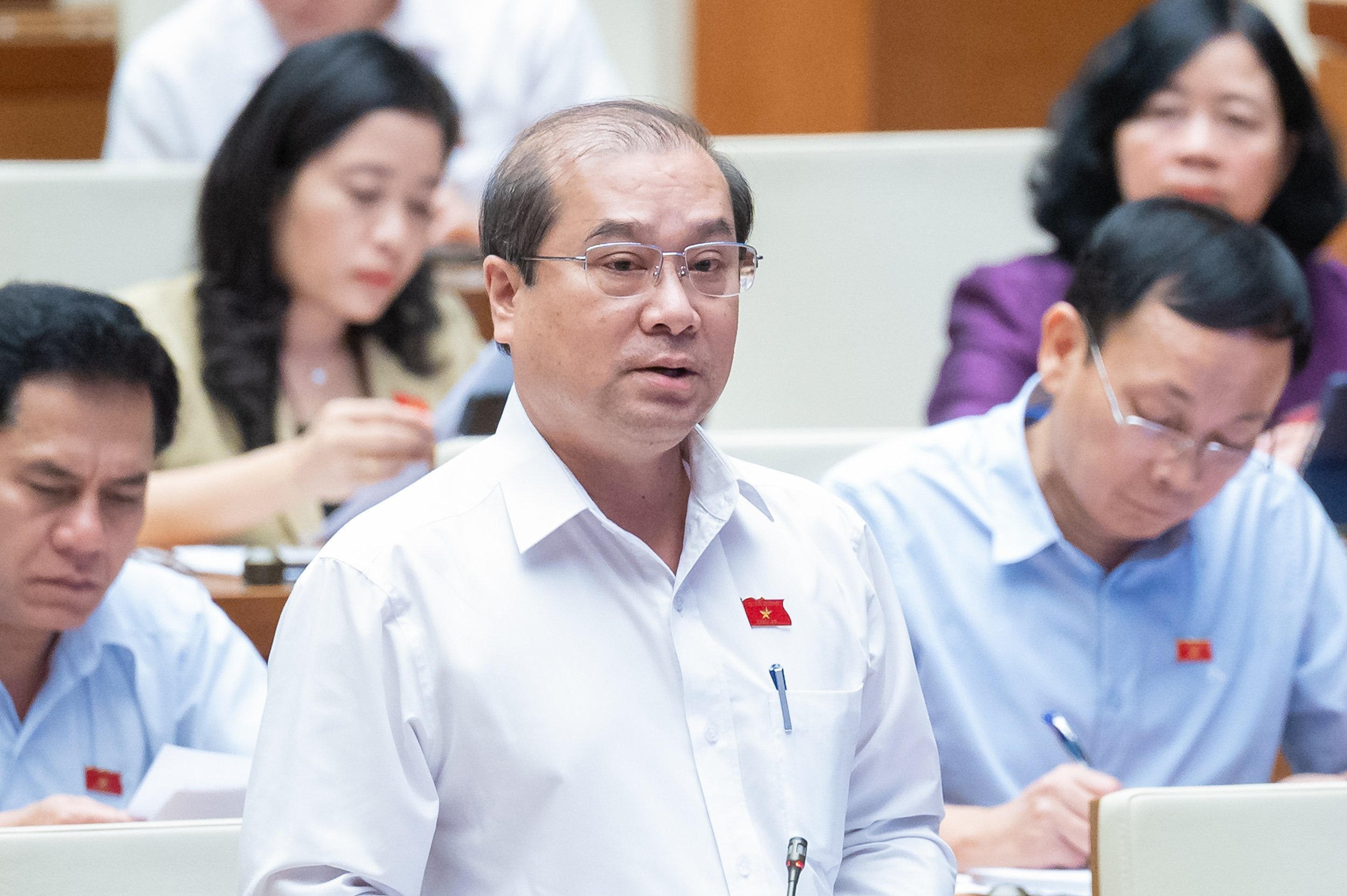 Đại biểu Tr&igrave;nh Lam Sinh, Đo&agrave;n đại biểu Link Trang Chủ PG88.Com Mới #2026 tỉnh An Giang&nbsp;đề xuất Ch&iacute;nh phủ đề nghị l&agrave;m r&otilde; 4 vấn đề.
