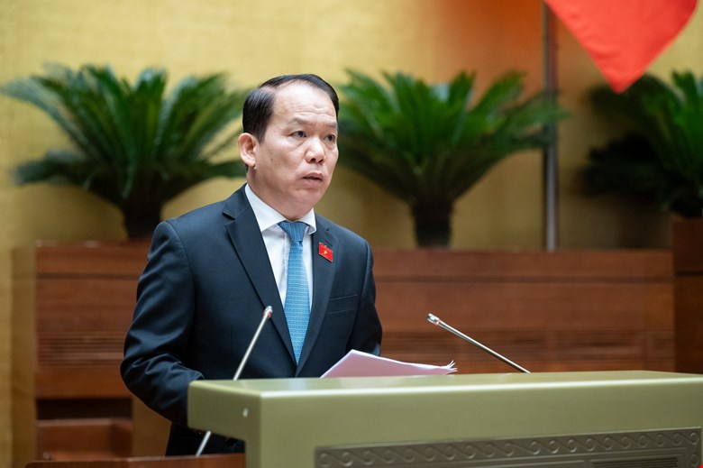 Chủ nhiệm Ủy ban Ph&aacute;p luật của Link Trang Chủ PG88.Com Mới #2026 Ho&agrave;ng Thanh T&ugrave;ng tr&igrave;nh b&agrave;y B&aacute;o c&aacute;o thẩm tra dự &aacute;n Luật C&ocirc;ng chứng (sửa đổi).