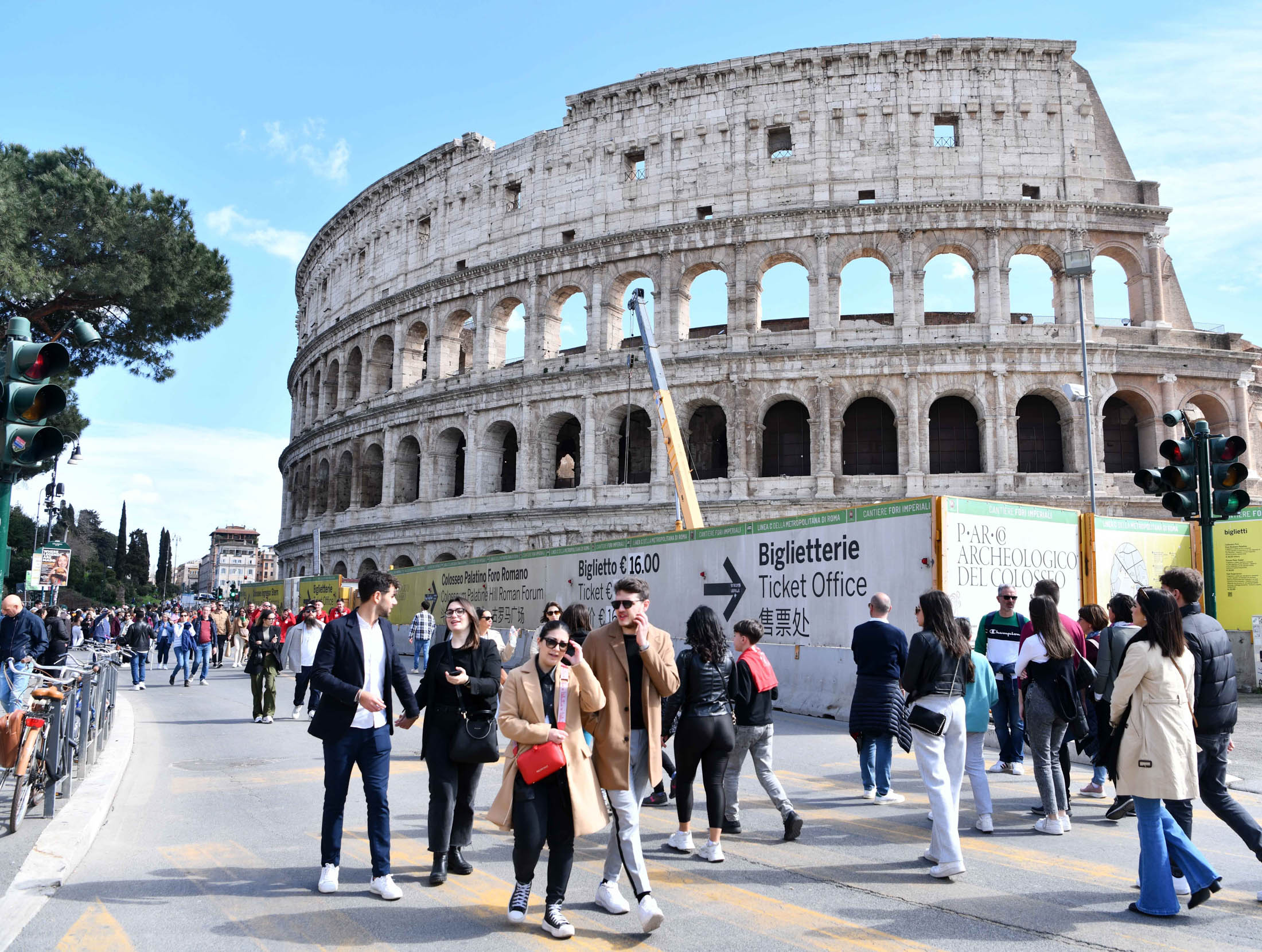 Do hiệu ứng EURO 2024 v&agrave; Olympic Paris 2024, c&aacute;c nước ch&acirc;u &Acirc;u c&oacute; khả năng đ&oacute;n nhiều kh&aacute;ch Trung Quốc m&ugrave;a h&egrave; n&agrave;y.