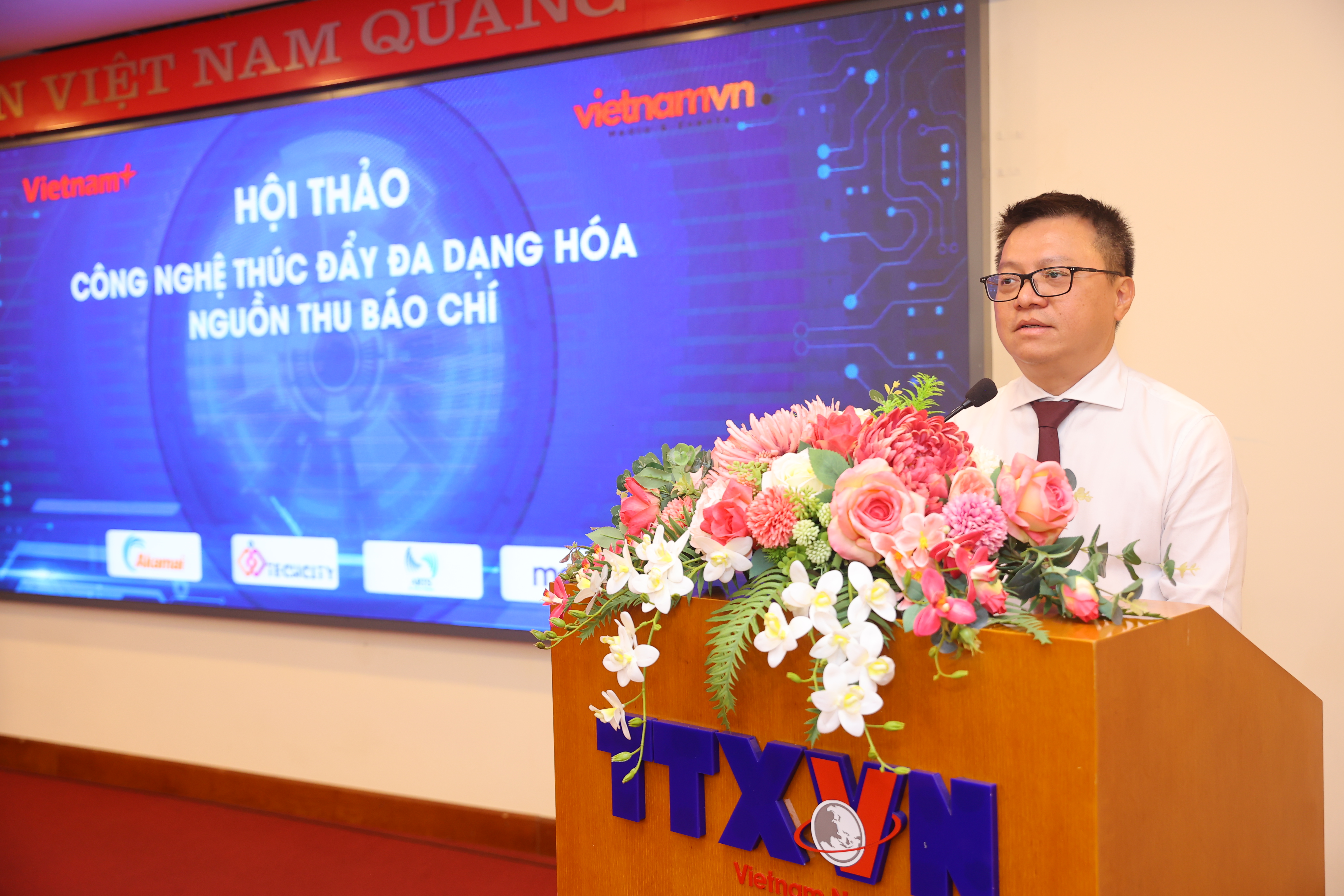 Báo chí phải đa dạng các nguồn thu, không nên chỉ chờ vào quảng cáo