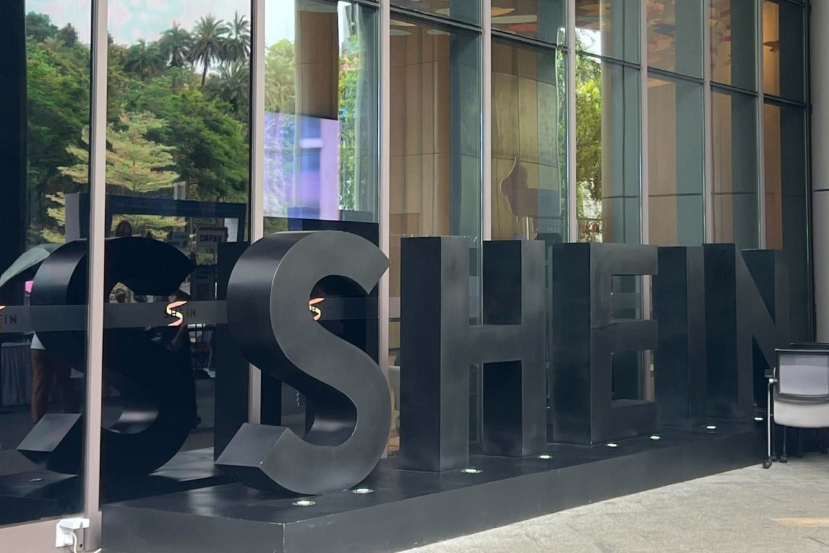 Shein đ&atilde; chiếm được cảm t&igrave;nh của người ti&ecirc;u d&ugrave;ng tr&ecirc;n to&agrave;n thế giới nhờ những thiết kế hợp thời trang v&agrave; gi&aacute; cả phải chăng.