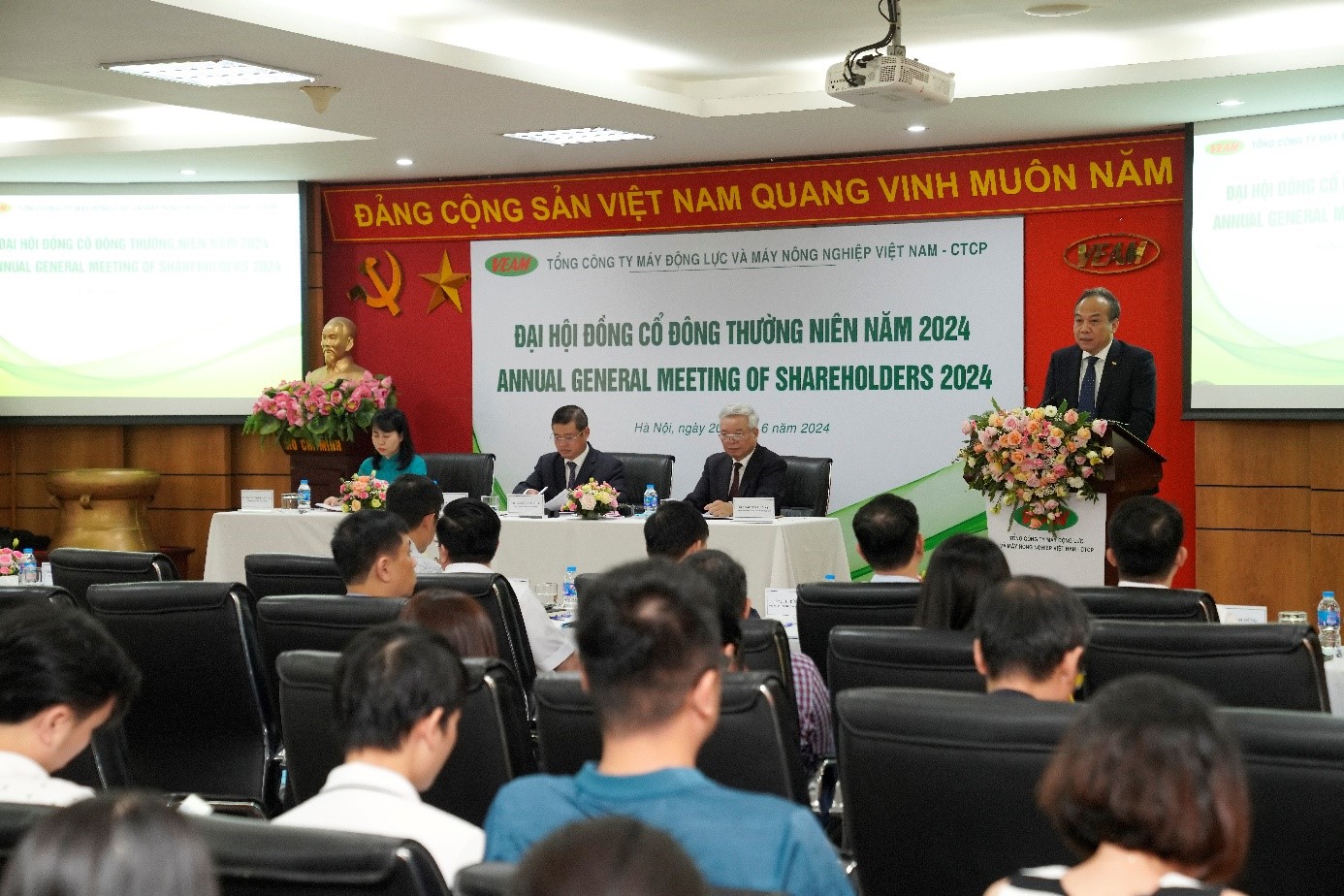 &Ocirc;ng L&ecirc; Minh Quy - Ph&oacute; Tổng gi&aacute;m đốc VEAM tr&igrave;nh b&agrave;y b&aacute;o c&aacute;o kết quả hoạt động sản xuất PG88 Uy Tín Số 1 Việt Nam năm 2023 v&agrave; kế hoạch năm 2024.