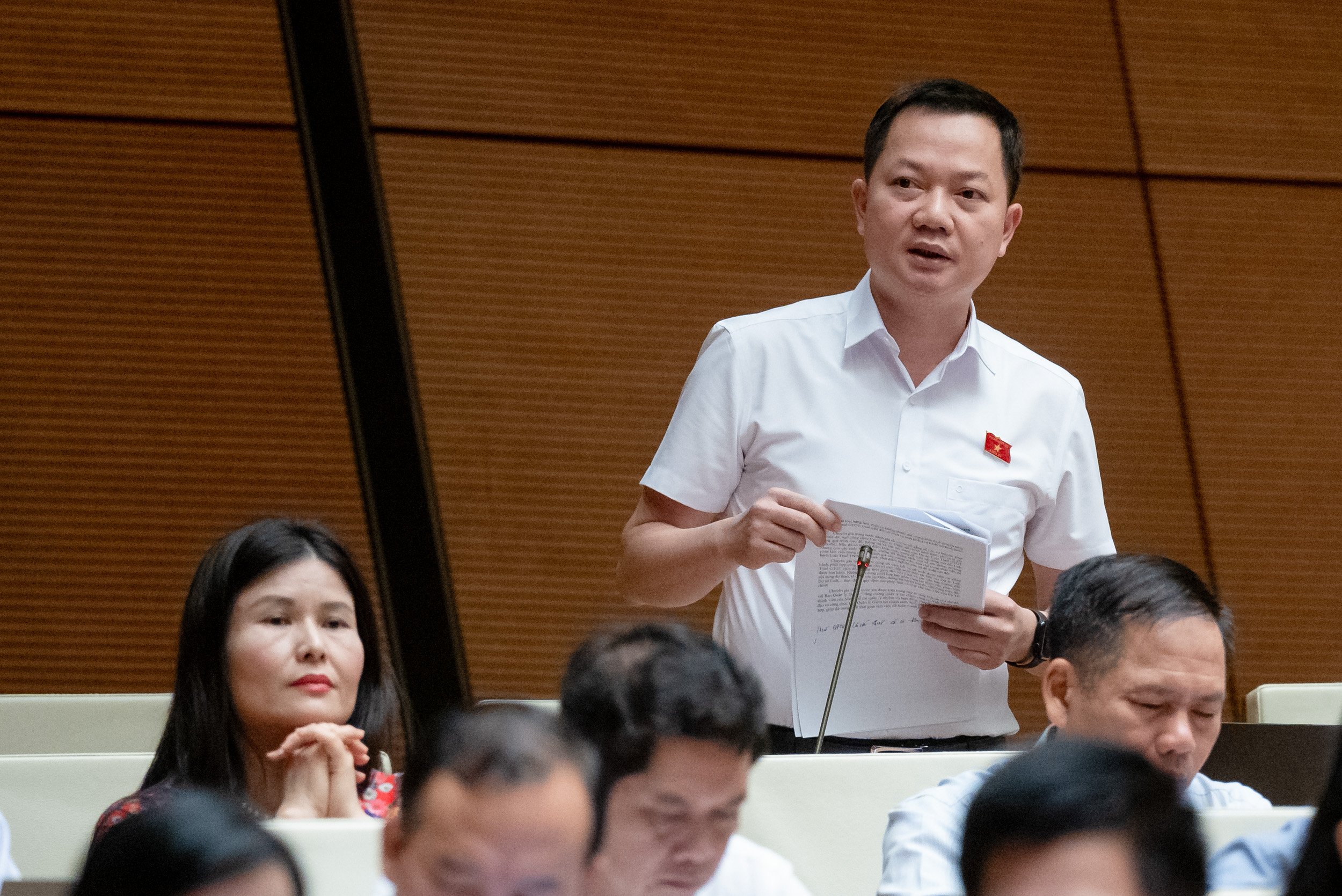 Đại biểu Trịnh Xu&acirc;n An đề nghị đ&aacute;nh gi&aacute; kỹ lưỡng, cần thiết x&acirc;y dựng c&aacute;c ti&ecirc;u ch&iacute; để x&aacute;c định mặt h&agrave;ng n&agrave;o kh&ocirc;ng chịu thuế.