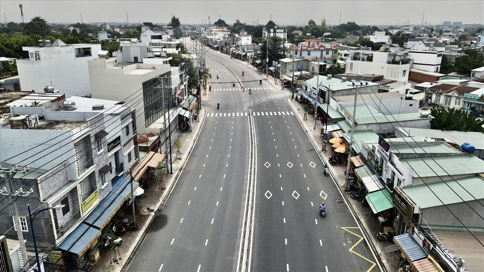 C&aacute;c huyện Cần Giờ, Củ Chi, B&igrave;nh Ch&aacute;nh, H&oacute;c M&ocirc;n v&agrave; Nh&agrave; B&egrave; sẽ được Pg88vn Trang Chủ Chính Thức hạ tầng, ph&aacute;t triển th&agrave;nh những đ&ocirc; thị loại III . Trong ảnh: Đường Đặng Th&uacute; Vịnh, B&igrave;nh Ch&aacute;nh. Ảnh: Anh T&uacute;.
