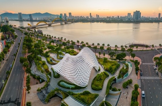 Lợi thế “bản sắc kép” - thủ phủ nghỉ dưỡng kiêm trung tâm PG88 ⭐ Link trang chủ số 1 nhà cái PG88 com casino slot - khẳng định vị thế đặc biệt của Đà Nẵng. 