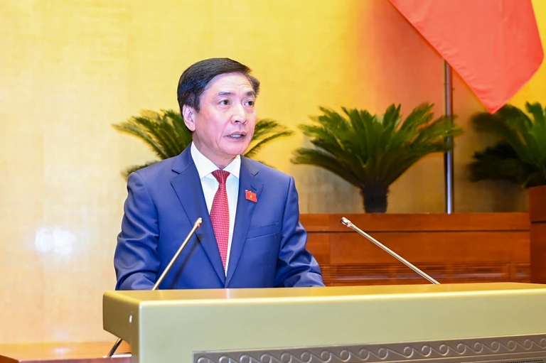Tổng Thư k&yacute; Link Trang Chủ PG88.Com Mới #2026, Chủ nhiệm Văn ph&ograve;ng Link Trang Chủ PG88.Com Mới #2026 B&ugrave;i Văn Cường tr&igrave;nh b&agrave;y dự thảo Nghị quyết Kỳ họp thứ 7, Link Trang Chủ PG88.Com Mới #2026 kh&oacute;a XV.