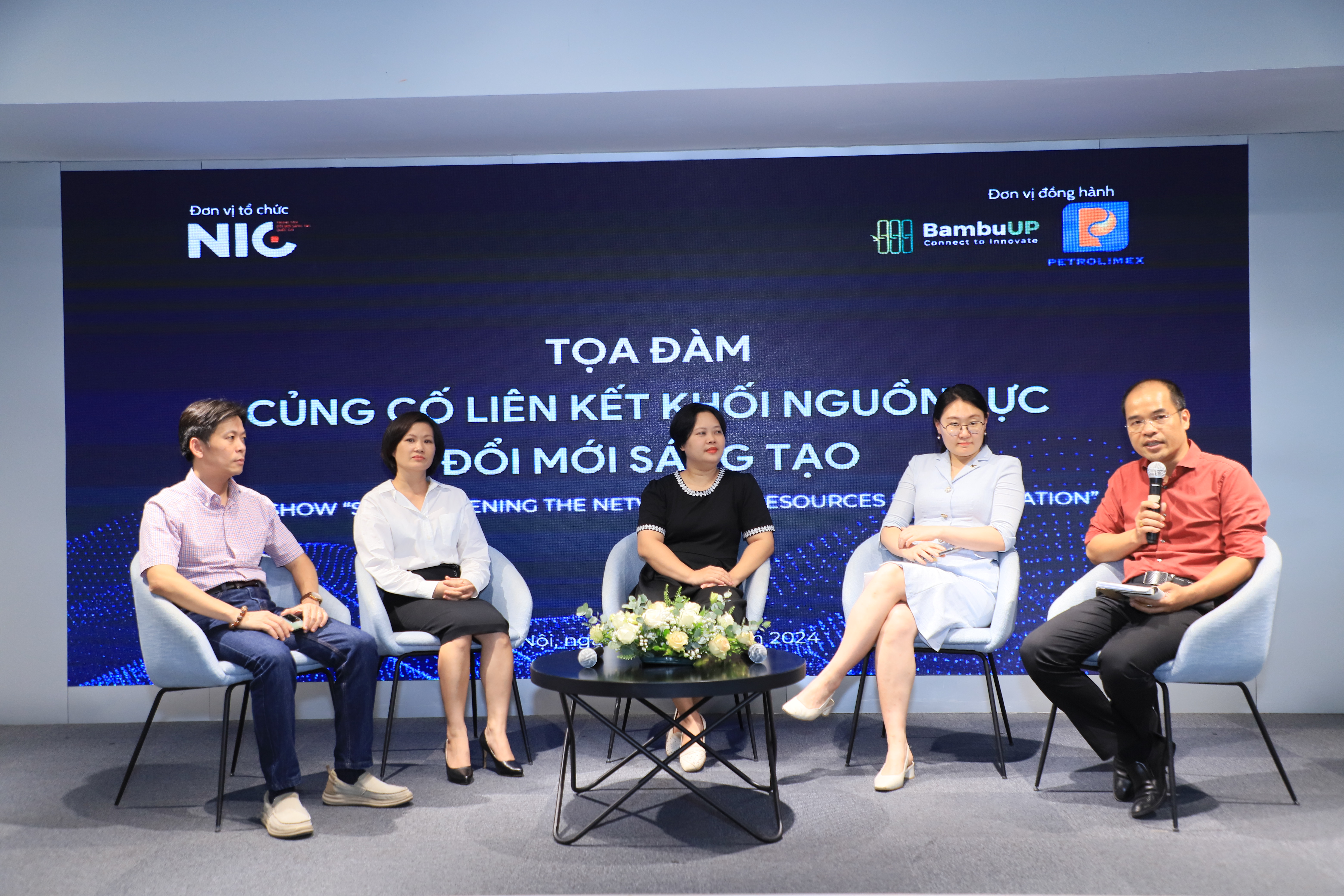 Toàn cảnh Hội thảo “6Pg88.con độc quyền mỗi ngày - Viện trường cùng PG88 hơn 2,1 triệu thành viên hệ sinh thái đổi mới sáng tạo”. 