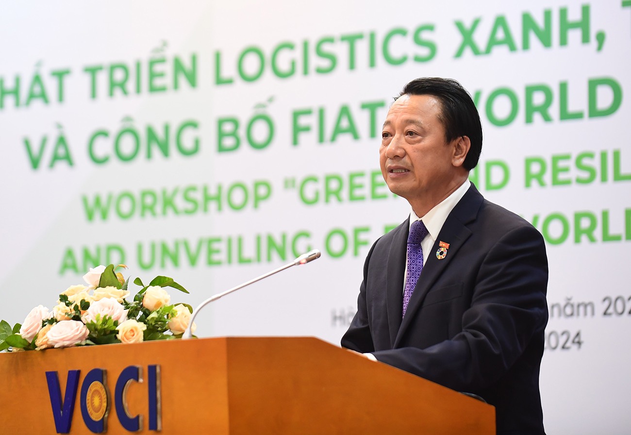 &Ocirc;ng Nguyễn Quang Vinh, Ph&oacute; Chủ tịch VCCI ph&aacute;t biểu tại tọa đ&agrave;m.