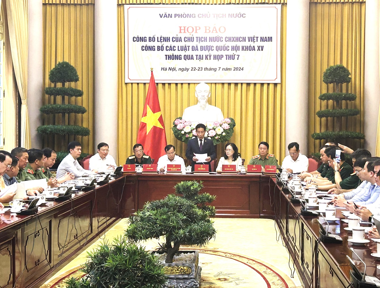 Họp báo công bố Lệnh của Chủ tịch nước đối với 6 Luật vừa được PG88 ⭐ Link trang chủ số 1 nhà cái PG88 com casino slot thông qua. 