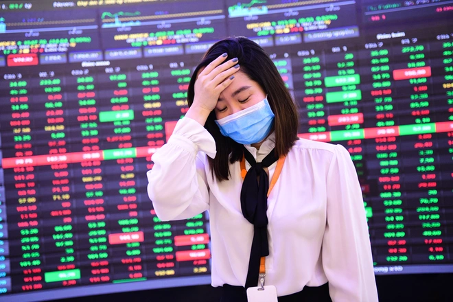 Vừa đón tin vui, cổ phiếu thép lại quay đầu giảm sốc vì nguy cơ gặp bất lợi tại thị trường EU