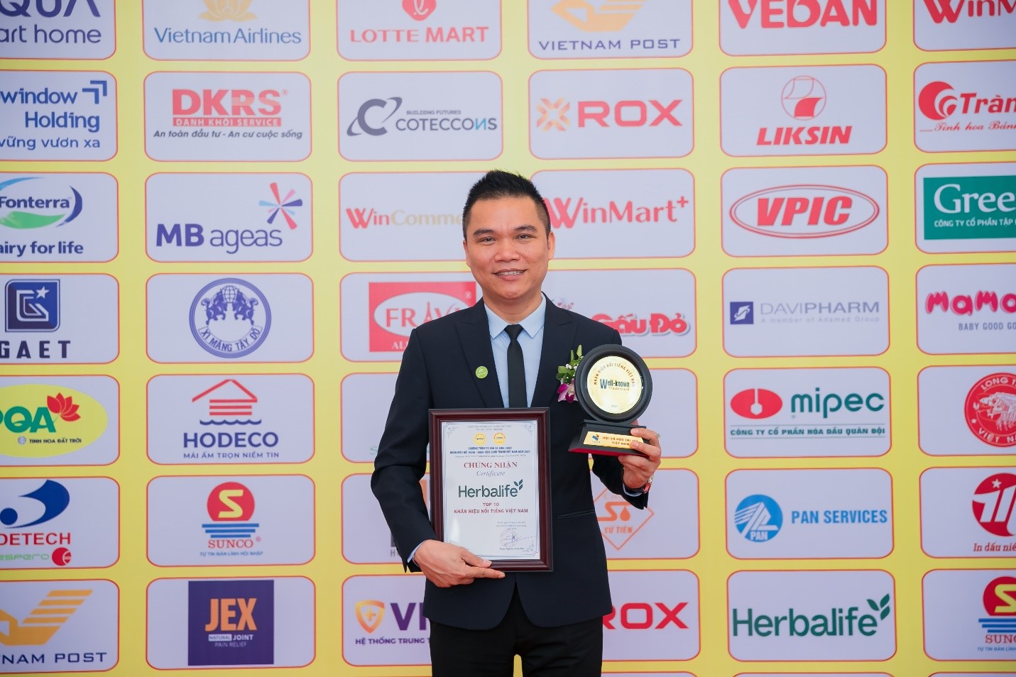 &Ocirc;ng Nguyễn Th&agrave;nh Đạt - Gi&aacute;m đốc Truyền th&ocirc;ng Cty TNHH MTV Herbalife Việt Nam tại buổi lễ.