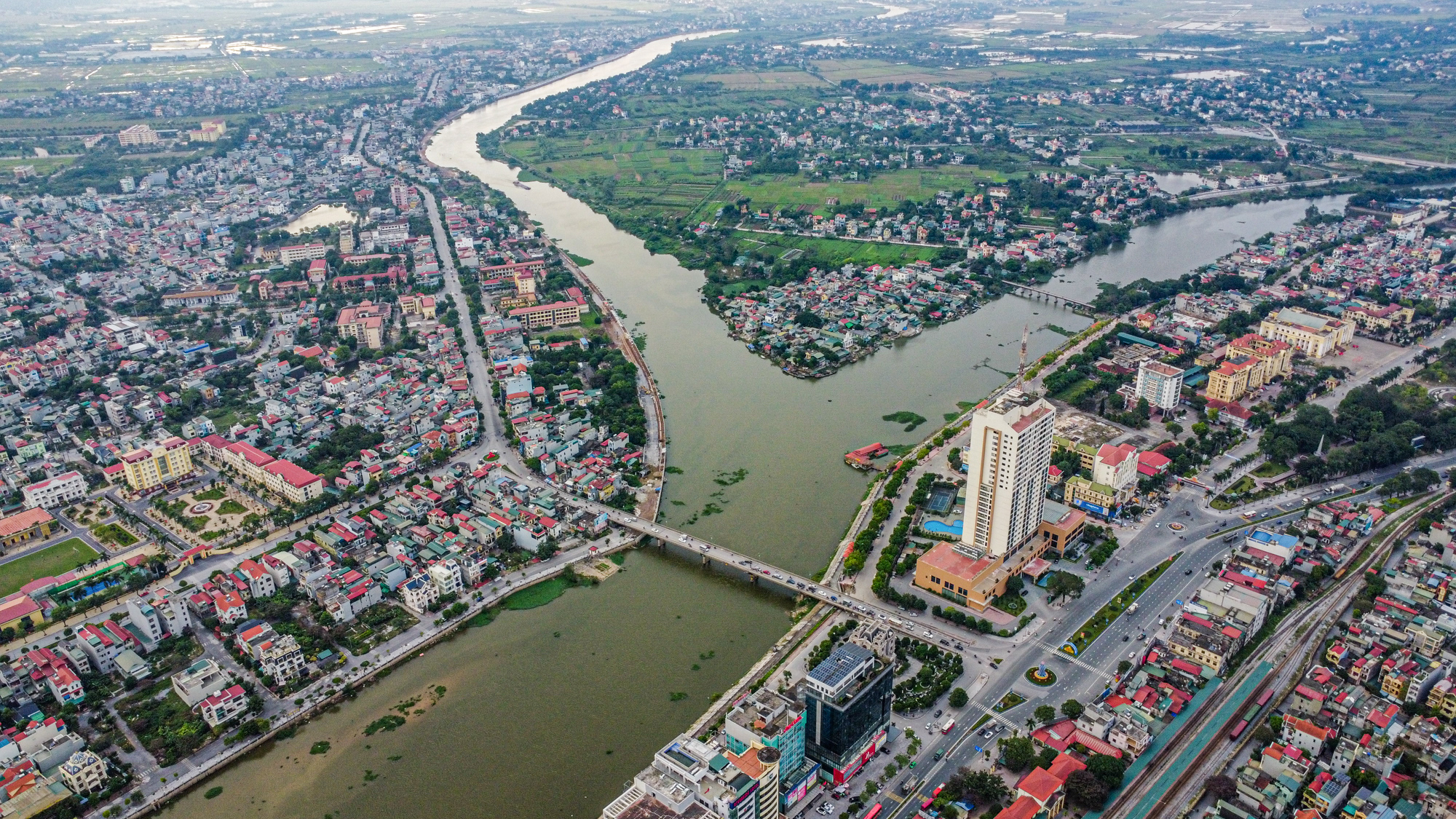 Hạ tầng 6Pg88.com hơn 1000 trò chơi hấp dẫn đô thị Hà Nam đang không ngừng lột xác. 