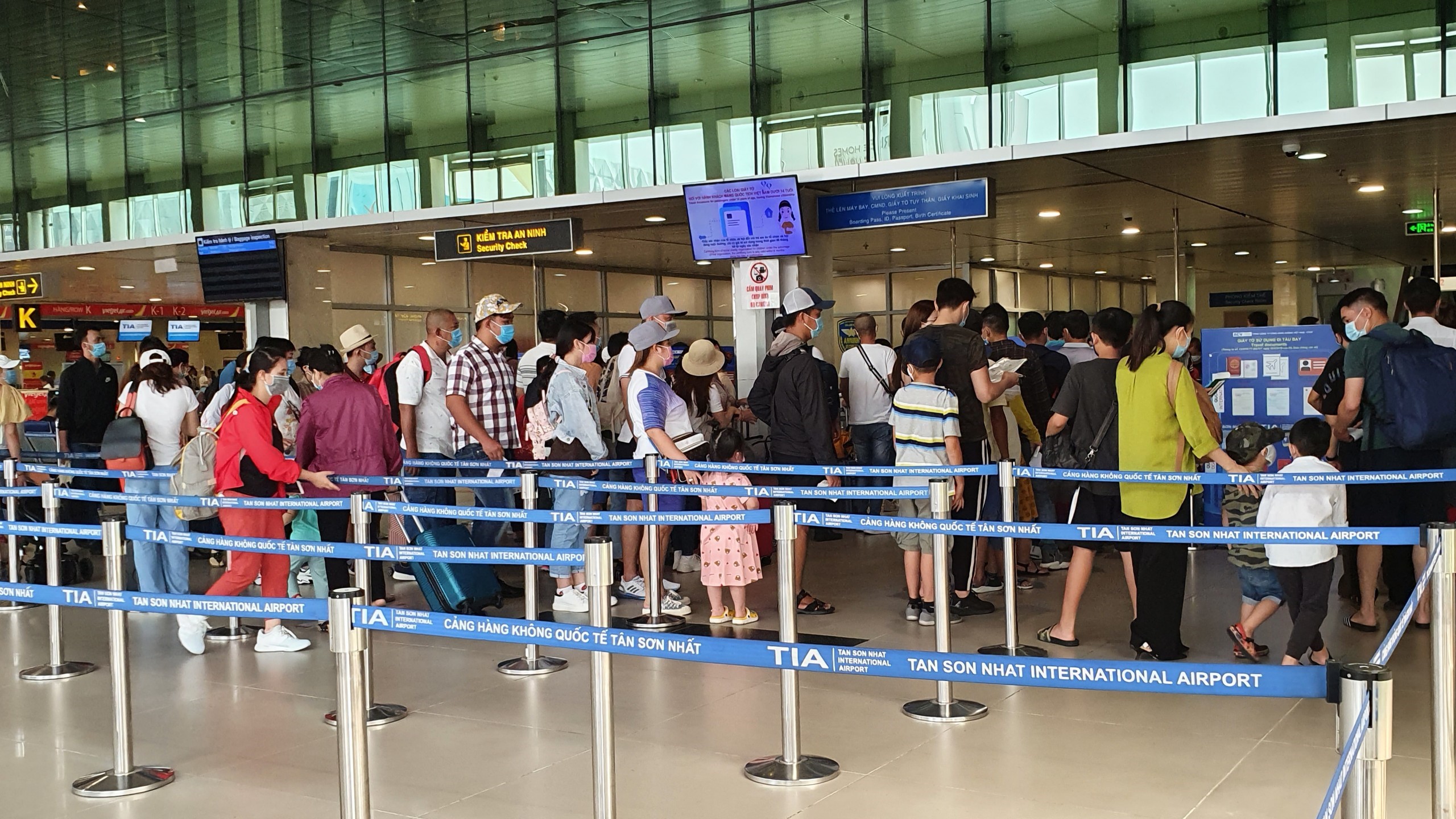 Đ&acirc;y l&agrave; thời điểm cuối của kỳ nghỉ h&egrave; n&ecirc;n gi&aacute; v&eacute; chỉ tăng ở một số chặng đặc th&ugrave; v&agrave; vẫn nằm trong khung gi&aacute; trần quy định.