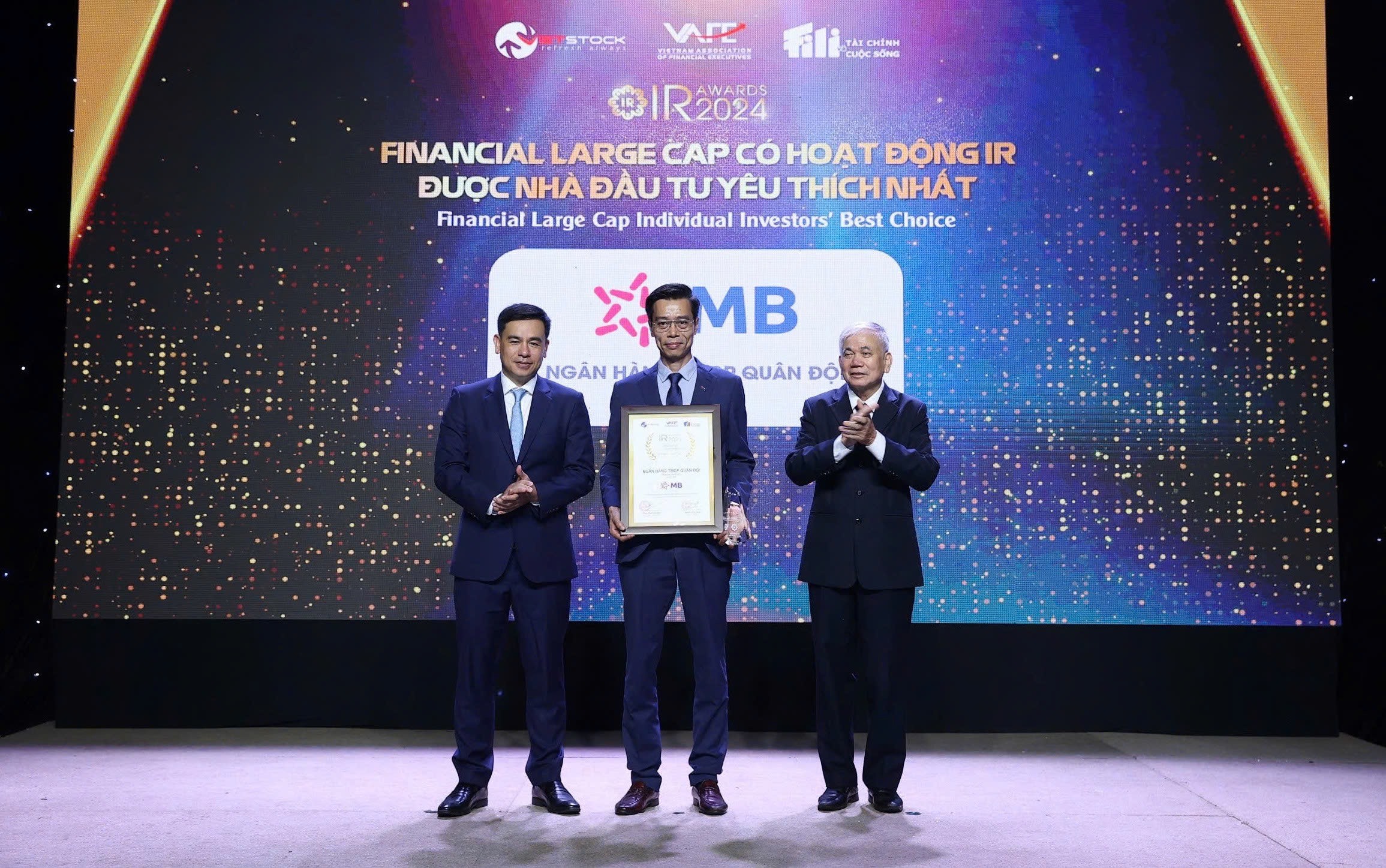 Ông Đàm Nhân Đức - PG88 ⭐ Link trang chủ số 1 nhà cái PG88 com casino slot trưởng đại diện MB nhận giải thưởng Financial Large Cap có hoạt động IR được Nhà đầu tư yêu thích nhất.