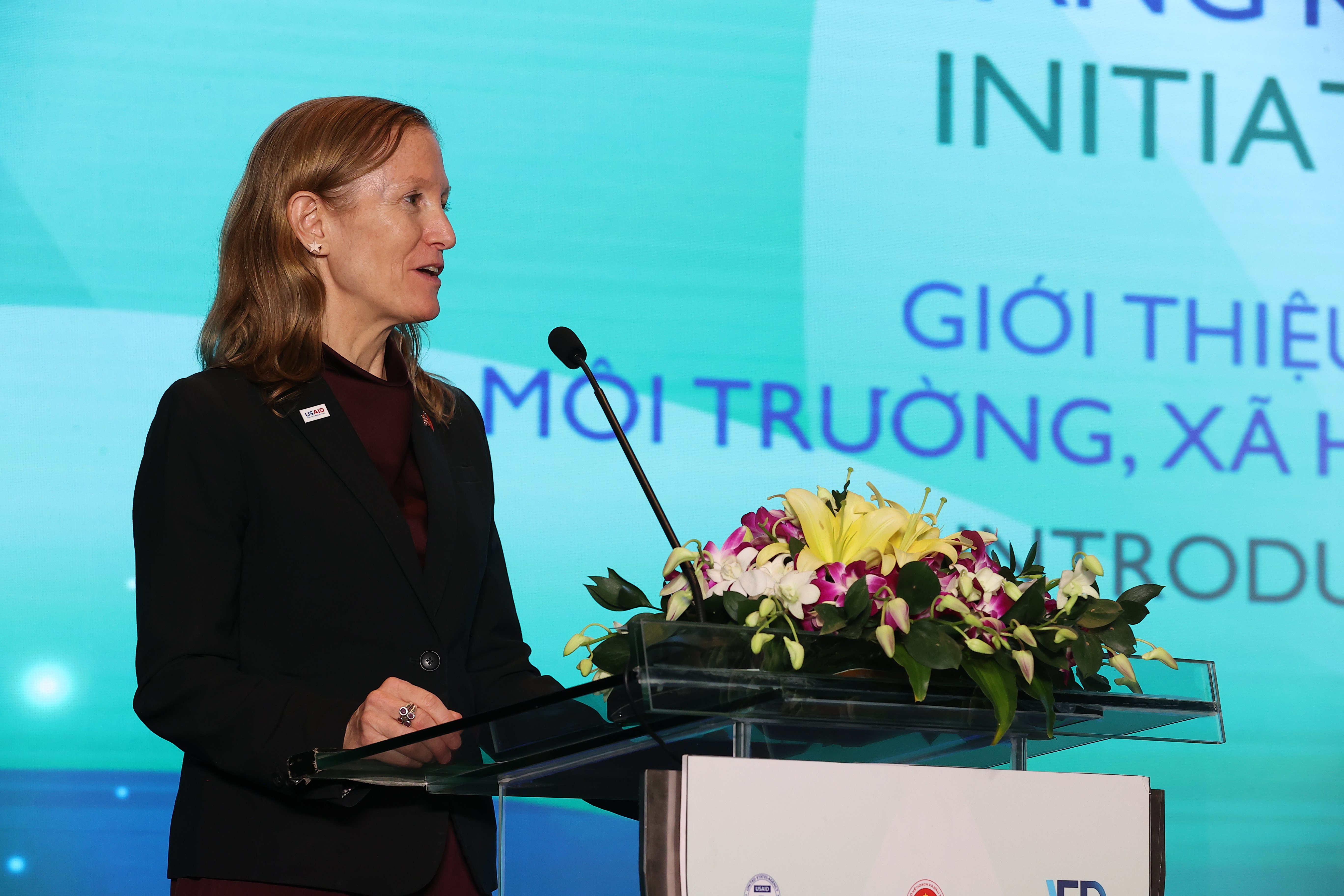 B&agrave; Arler Grubbs, Gi&aacute;m đốc Quốc gia Cơ quan ph&aacute;t triển Hoa Kỳ (USAID) khẳng định việc &aacute;p dụng ESG l&agrave; cơ hội để PG88 Link Dễ Nhớ Pg88.com biến tr&aacute;ch nhiệm tu&acirc;n thủ th&agrave;nh lợi thế.