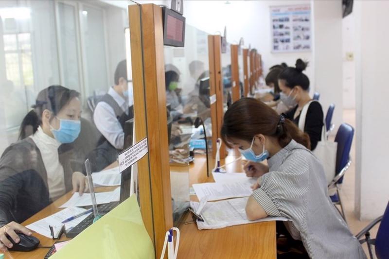 Người lao động hưởng trợ cấp thất nghiệp. Ảnh minh họa.