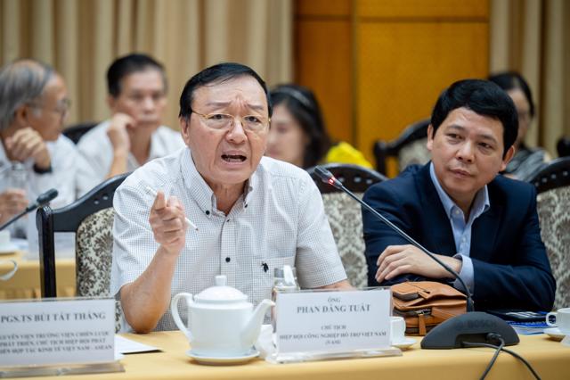 PGS.TS. Phan Đăng Tuất: 
