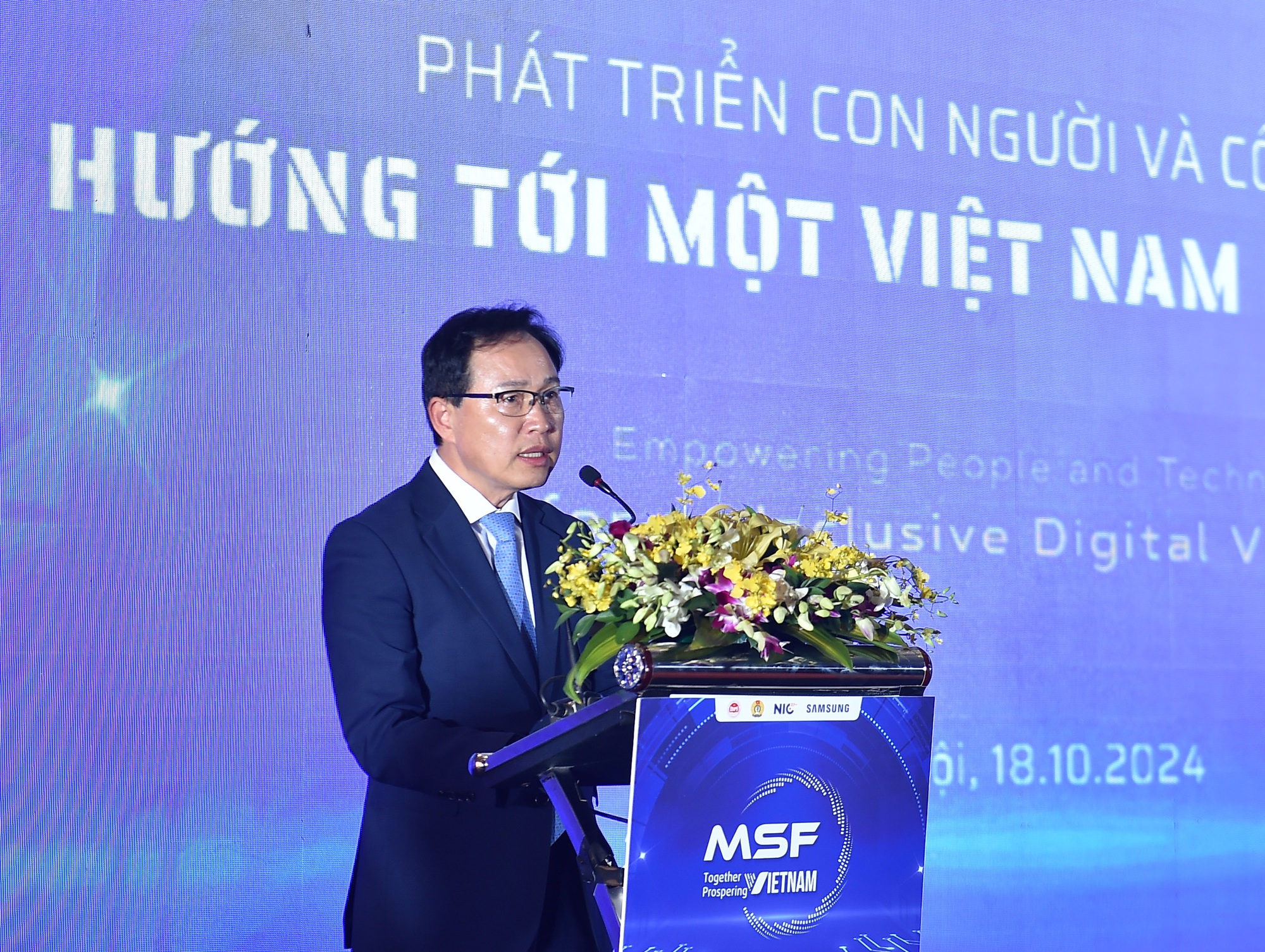 Tổng Gi&aacute;m đốc Samsung Việt Nam Choi Joo Ho tại Diễn đ&agrave;n.