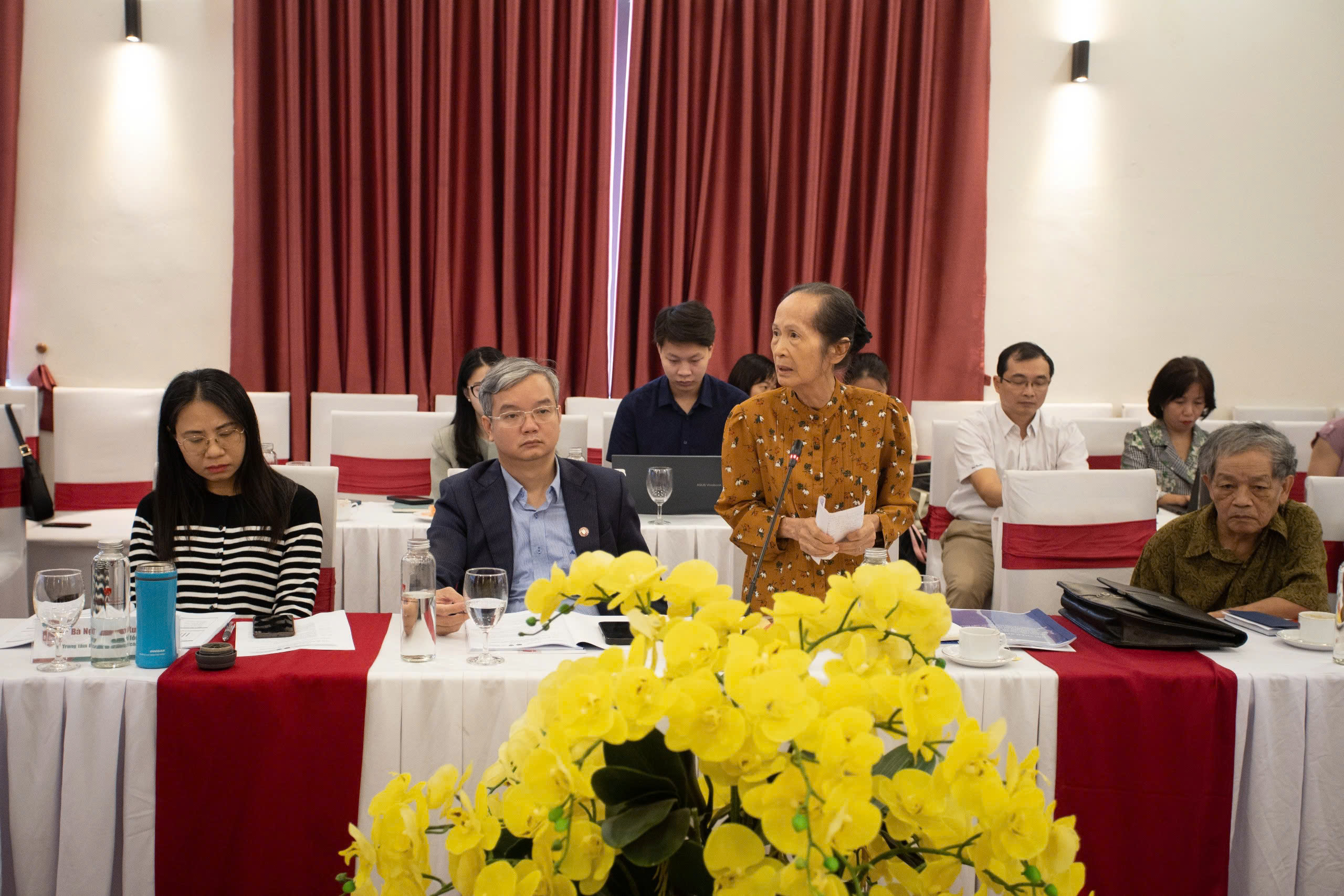 C&aacute;c chuy&ecirc;n gia thảo luận tại&nbsp;Hội thảo khoa học với chủ đề &ldquo;Tư duy tiếp cận v&agrave; định hướng ph&aacute;t triển mới đối với khu vực Link Trang Chủ PG88.Com Mới #2026 c&oacute; vốn Pg88vn Trang Chủ Chính Thức nước ngo&agrave;i trong nền Link Trang Chủ PG88.Com Mới #2026 thị trường định hướng x&atilde; hội chủ nghĩa của Việt Nam&rdquo;.