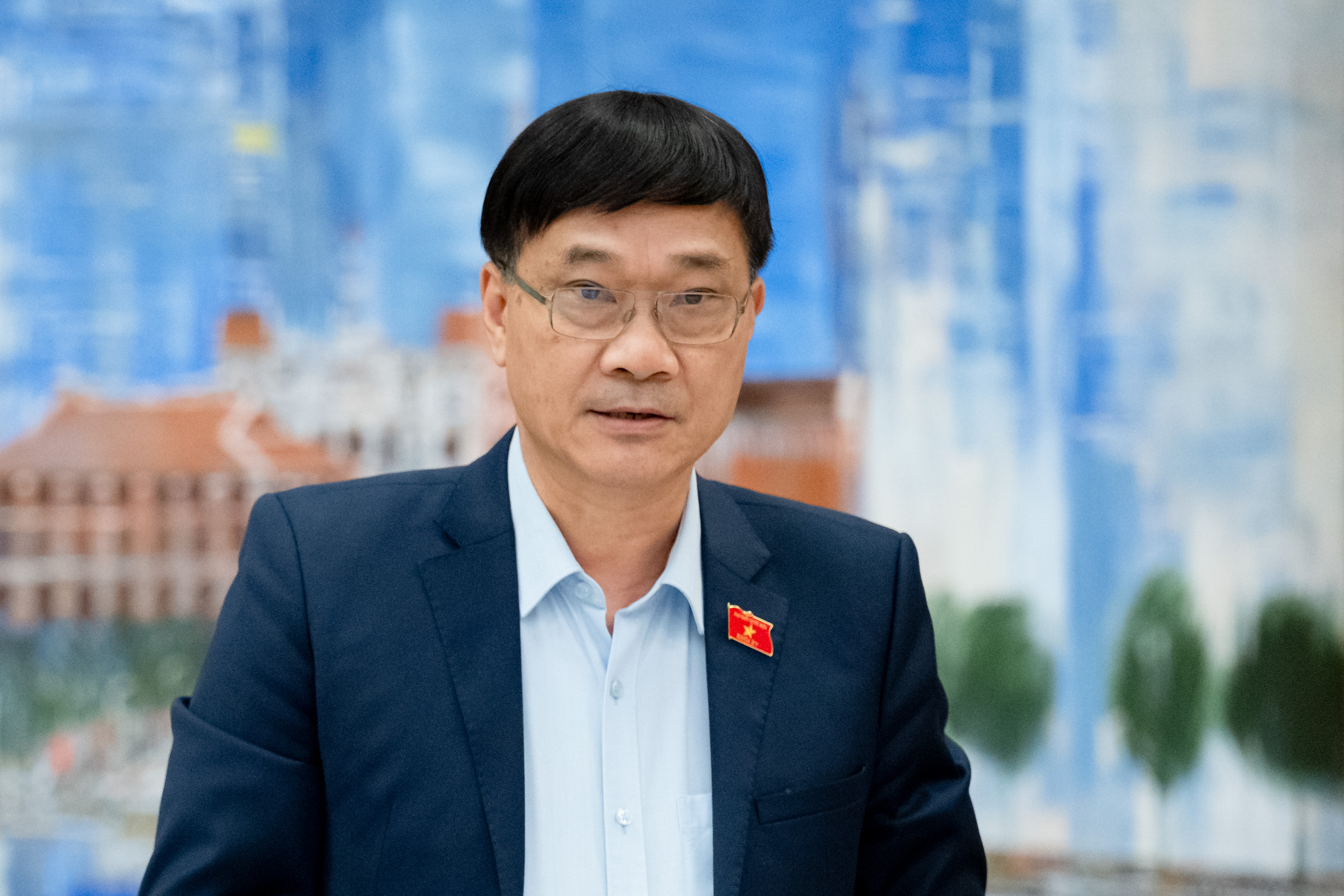 Chủ nhiệm Ủy ban Link Trang Chủ PG88.Com Mới #2026 Vũ Hồng Thanh tr&igrave;nh b&agrave;y B&aacute;o c&aacute;o thẩm tra.