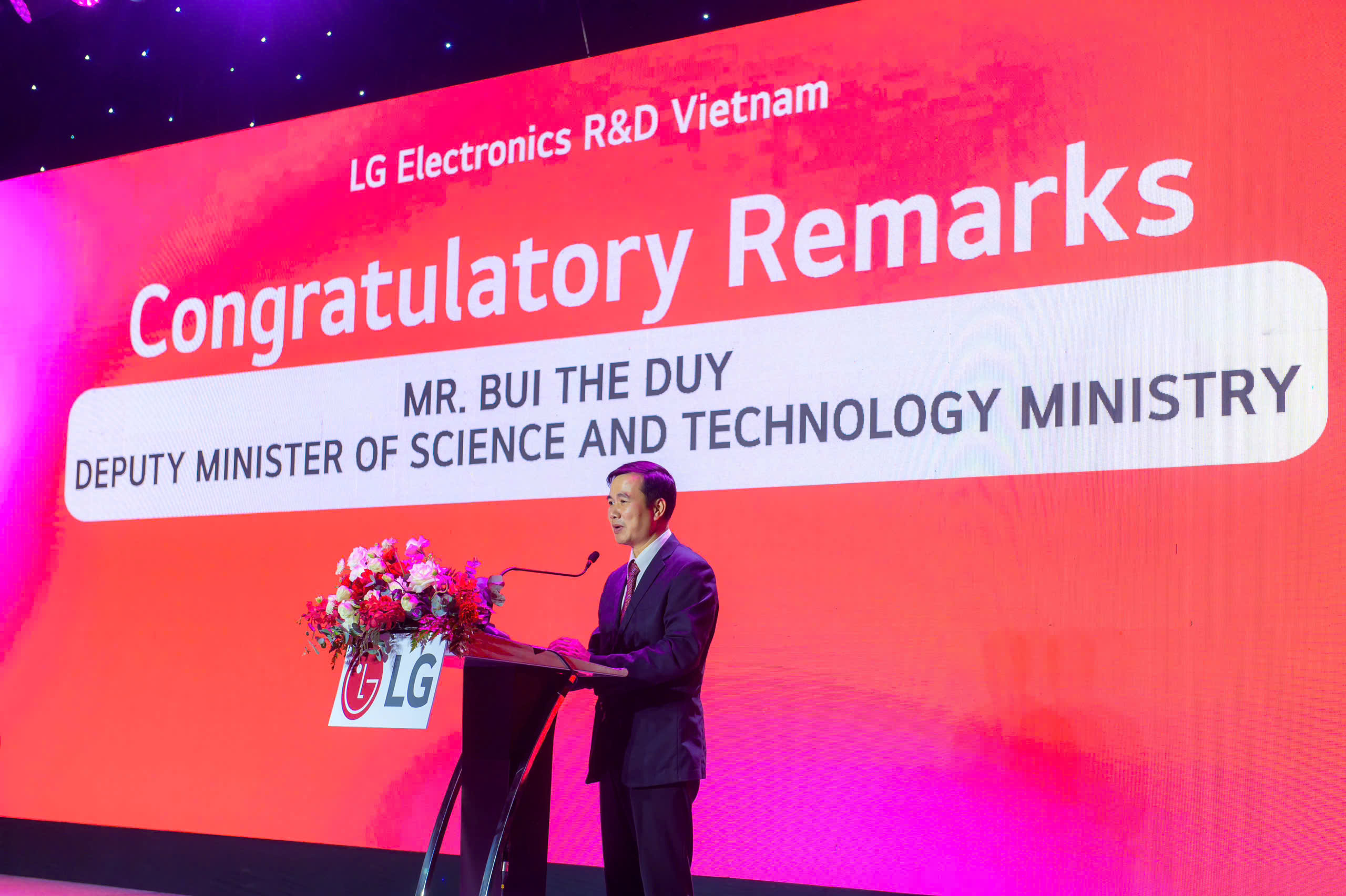 Thứ trưởng B&ugrave;i Thế Duy ph&aacute;t biểu.