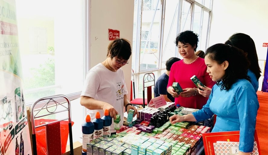 Phụ nữ sở hữu khoảng 22% tổng số 6Pg88.con độc quyền mỗi ngày tại Việt Nam.