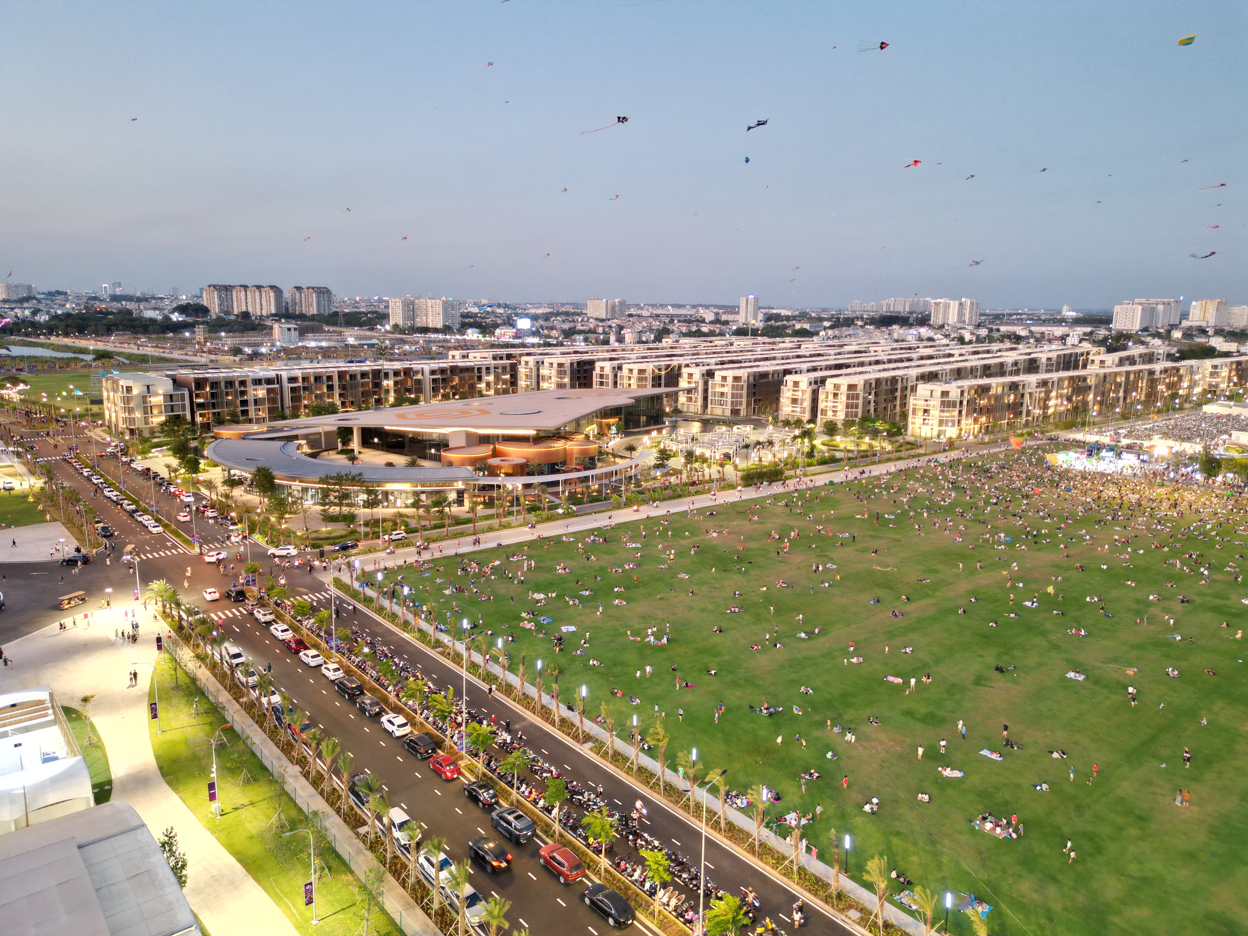 Gi&aacute; trị sống của The Global City được minh chứng r&otilde; n&eacute;t bằng loạt động th&aacute;i Pg88vn Trang Chủ Chính Thức tiện &iacute;ch v&agrave; tiến độ chuẩn chỉnh m&agrave; Masterise Homes đ&atilde; đang kiến tạo thời gian qua.