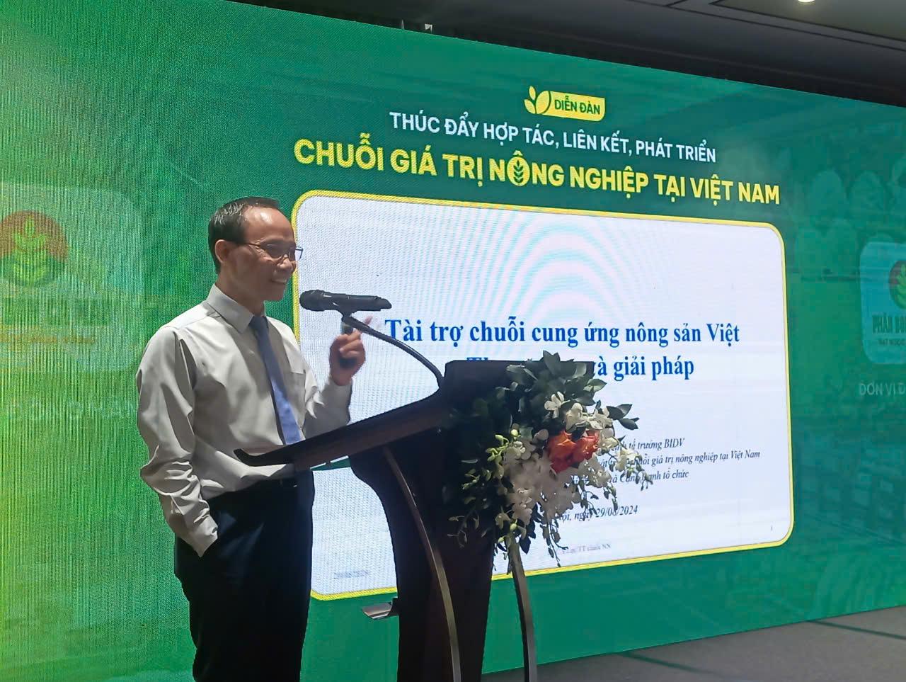 TS Cấn Văn Lực: 